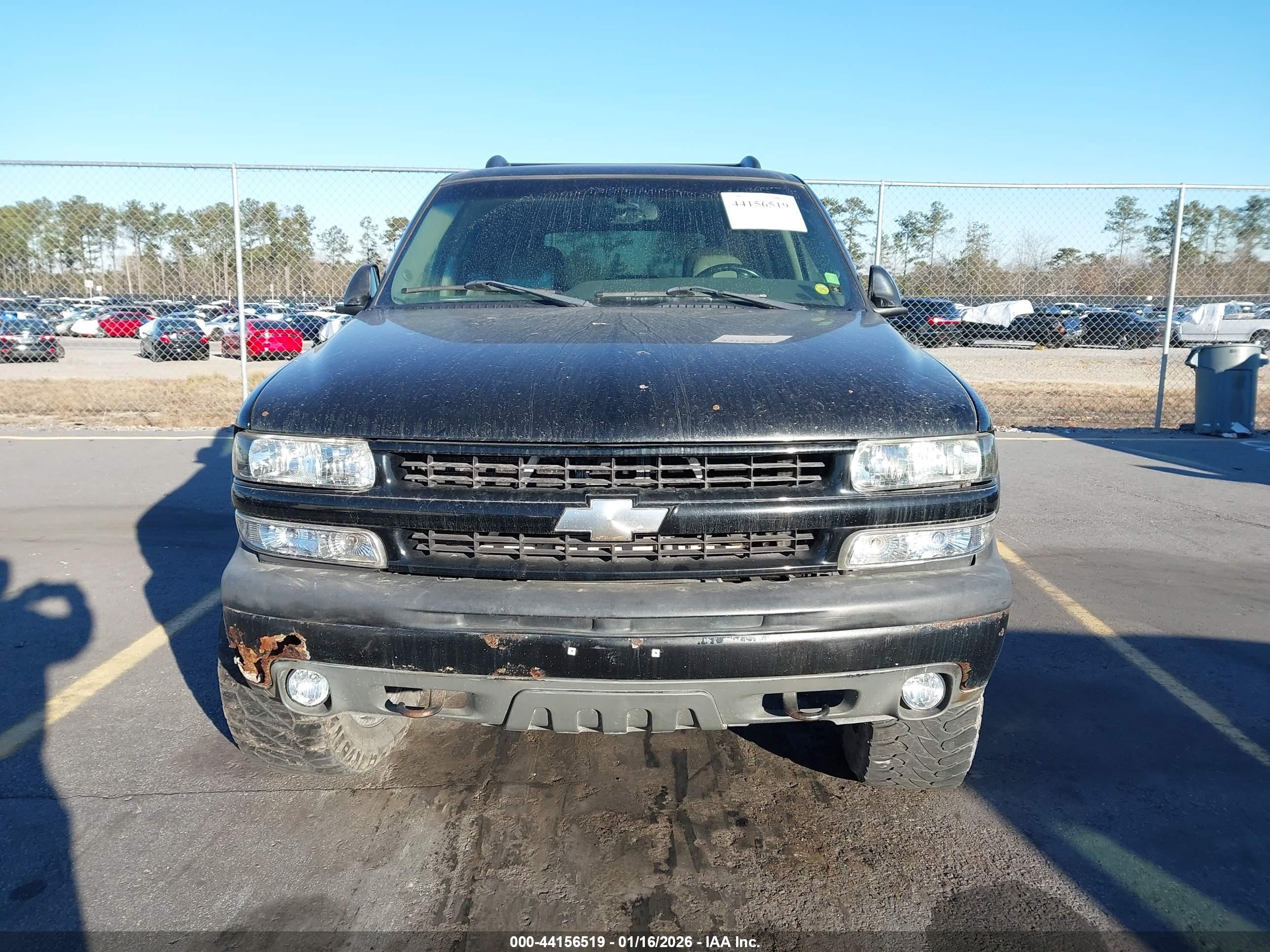 CHEVROLET TAHOE image 6