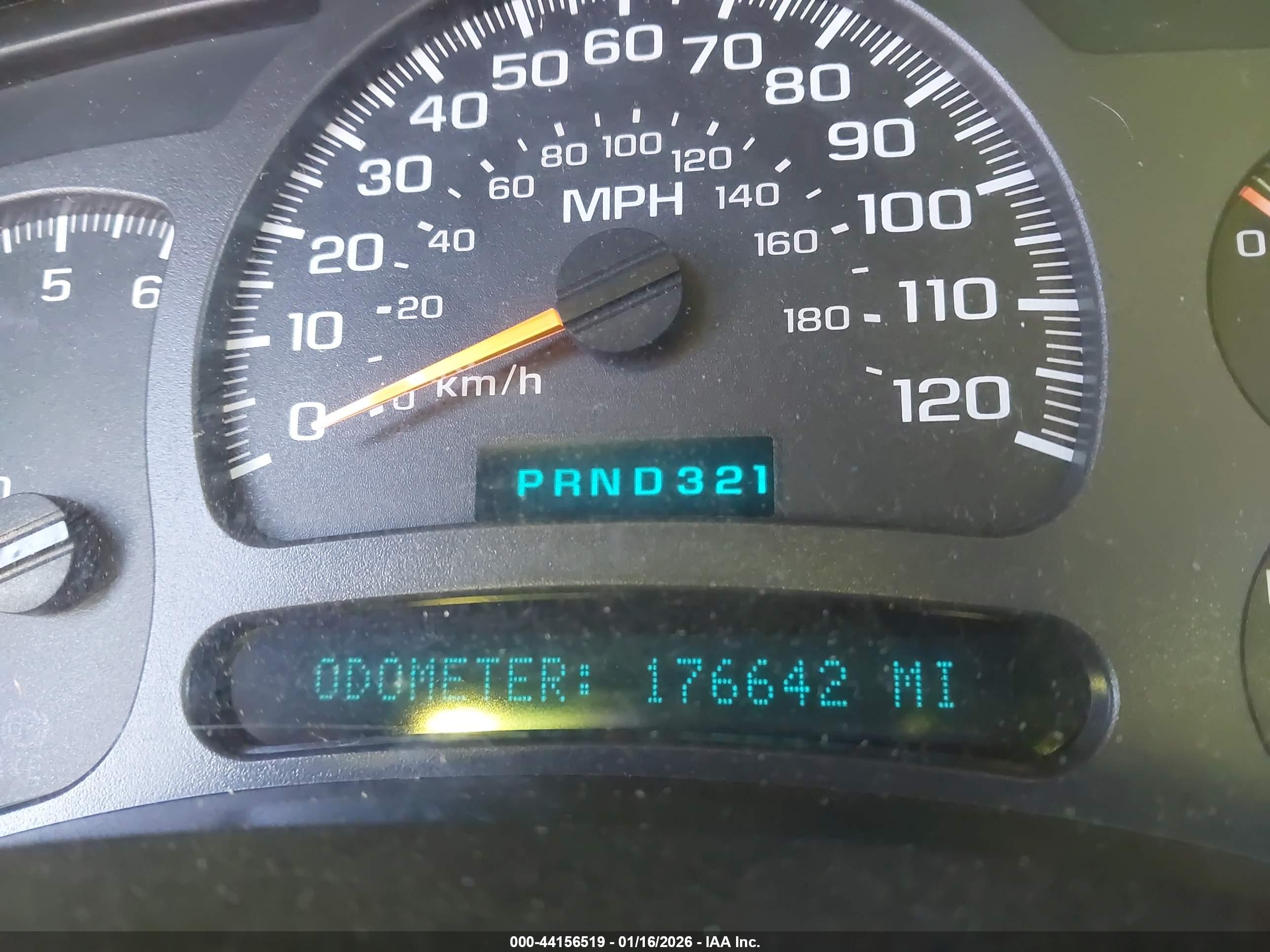 CHEVROLET TAHOE image 7