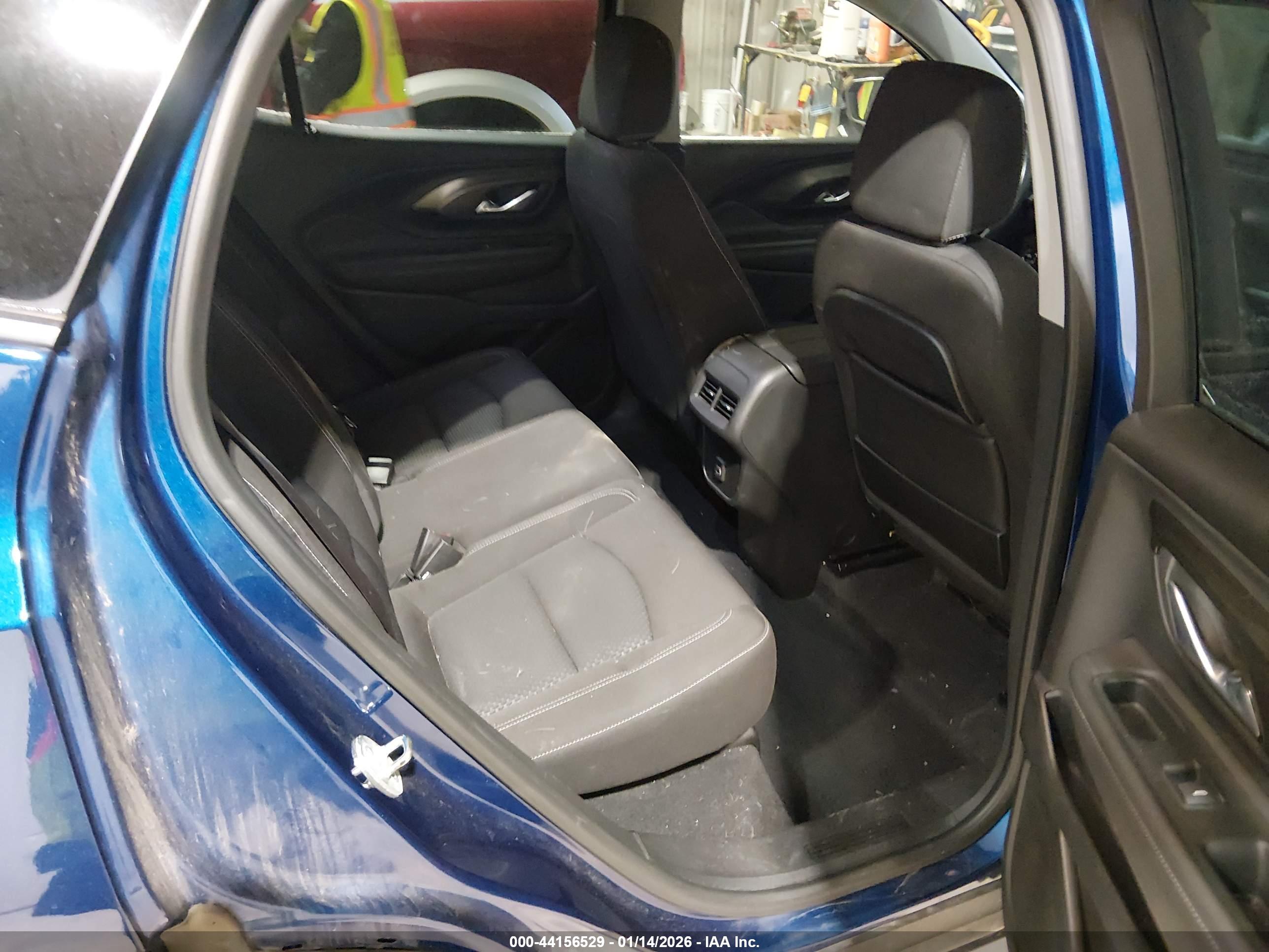 GMC TERRAIN image 8