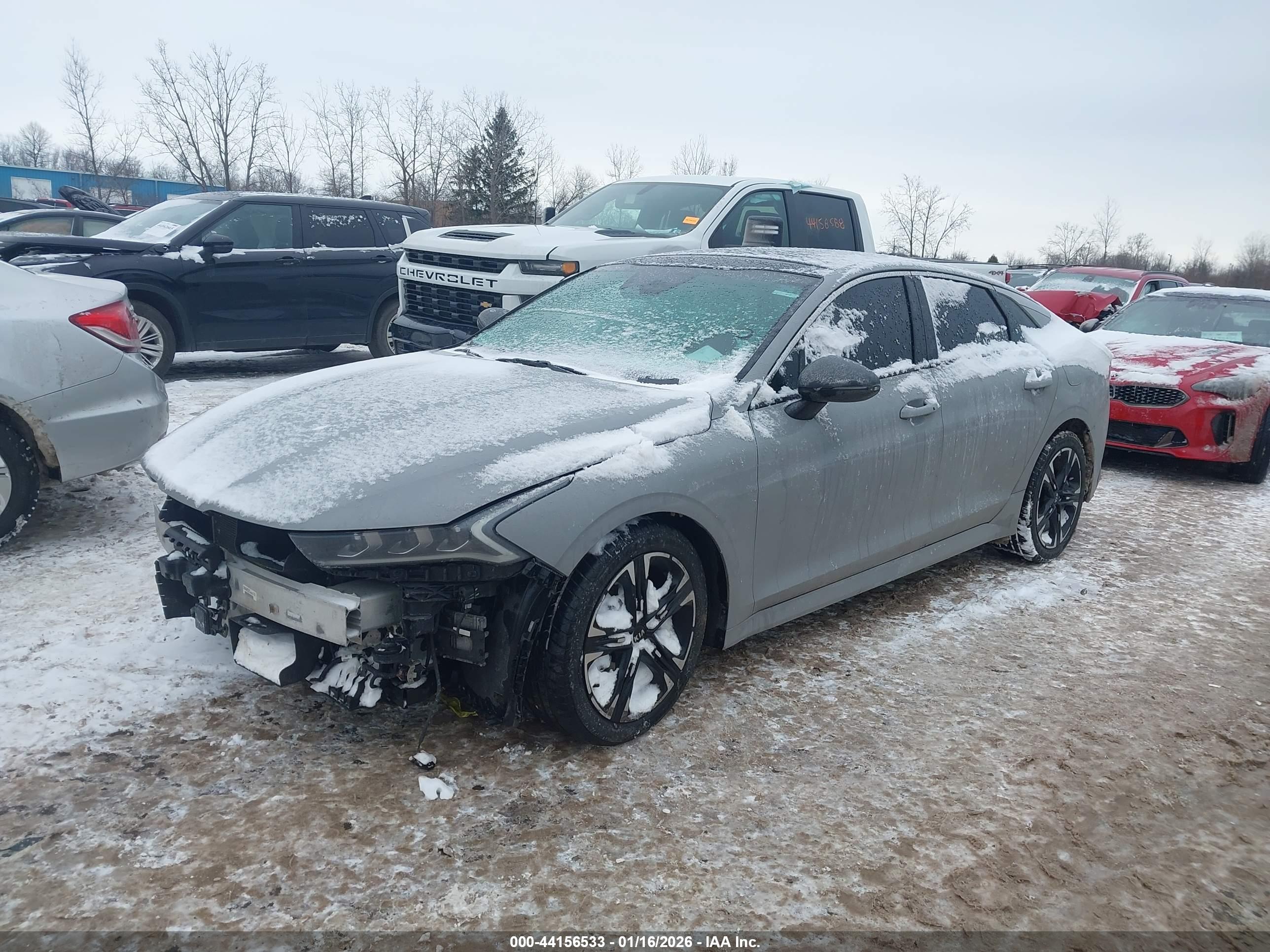 KIA K5 image 2