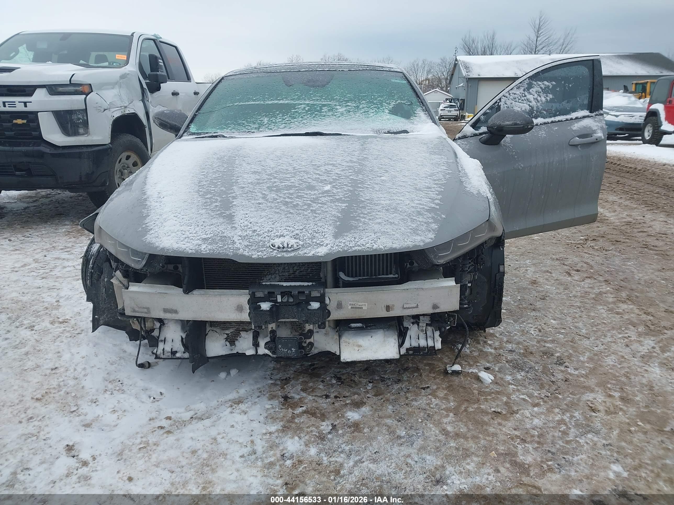 KIA K5 image 6