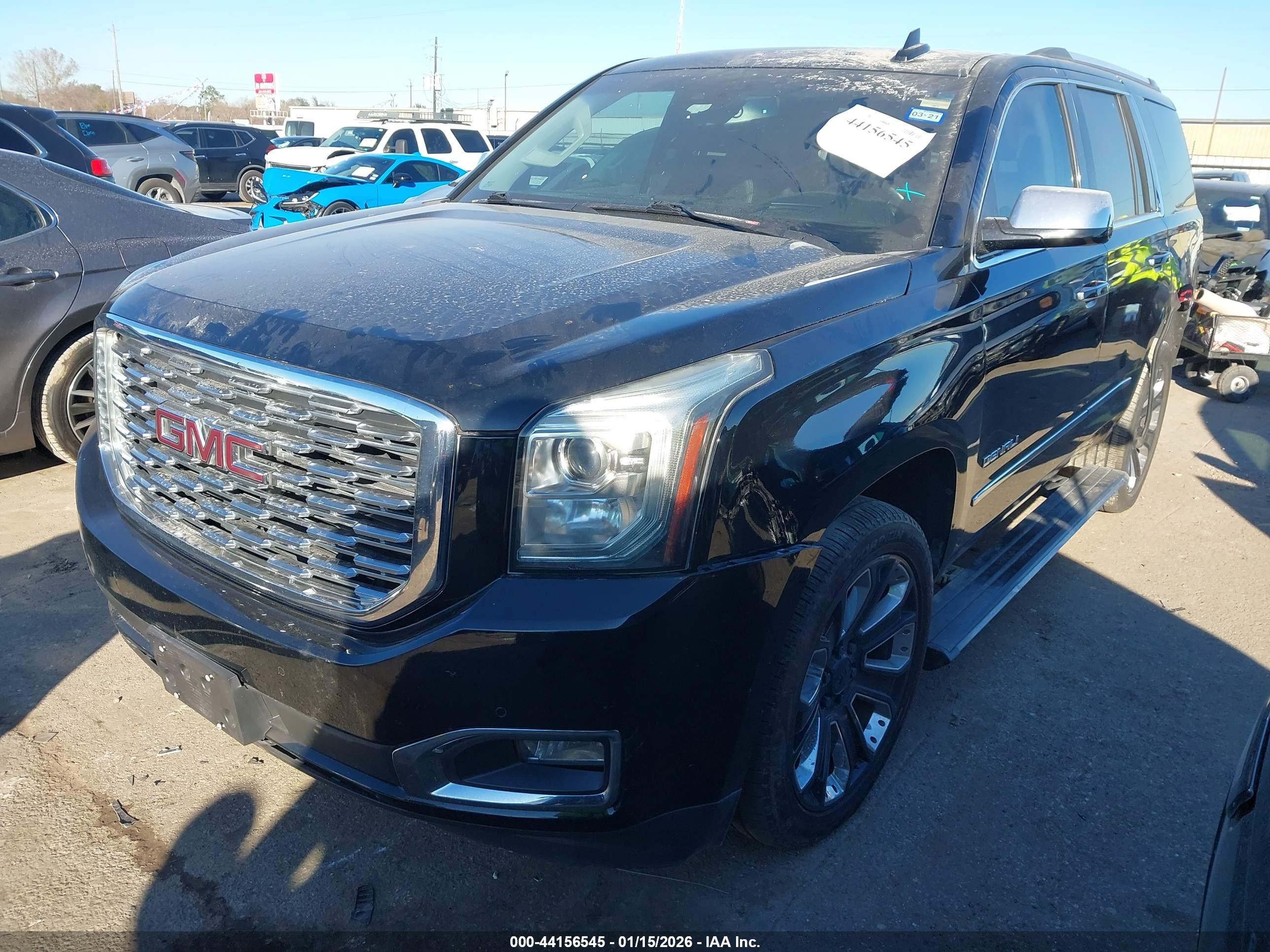 GMC YUKON image 2