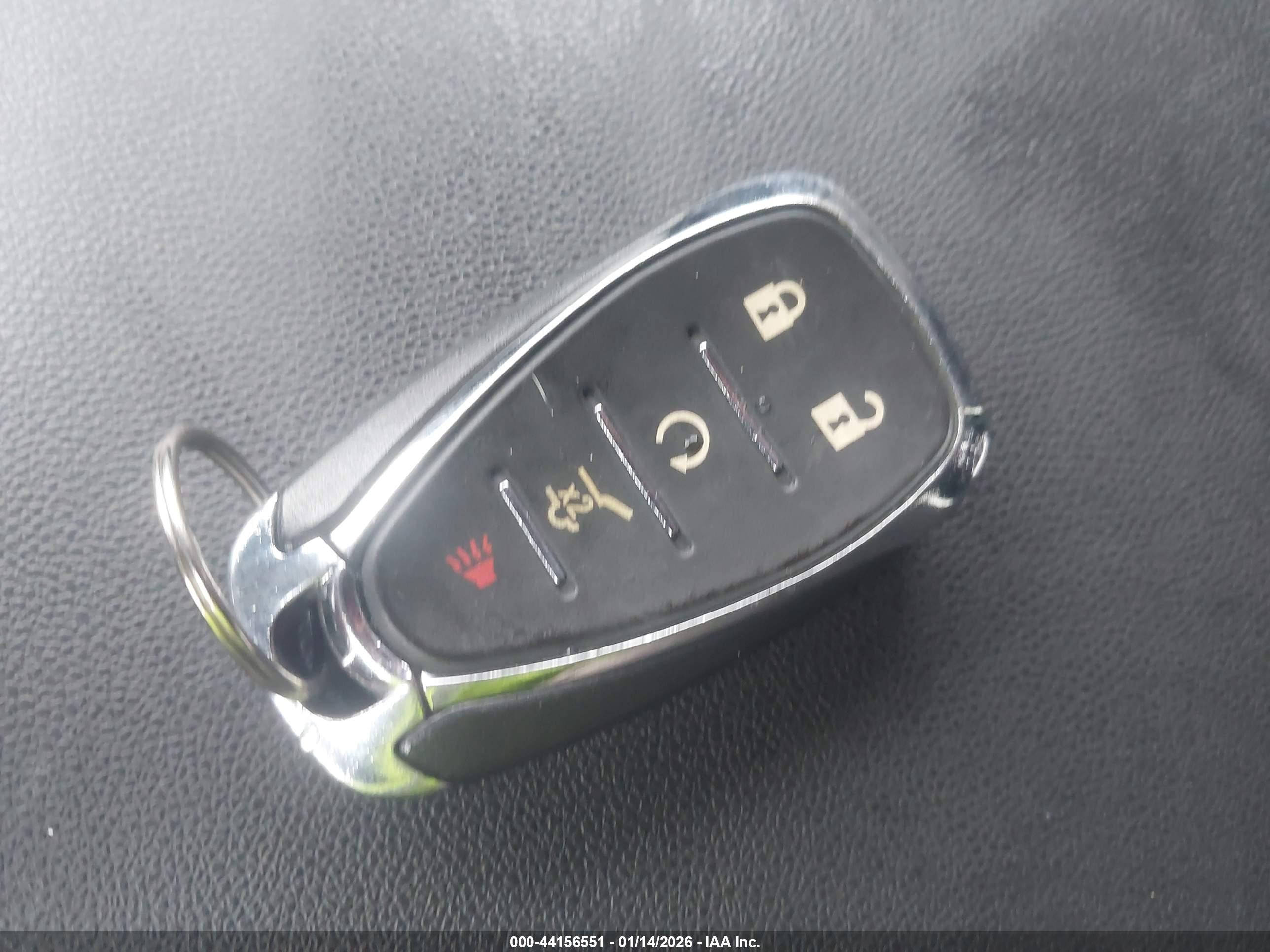 CHEVROLET EQUINOX image 11