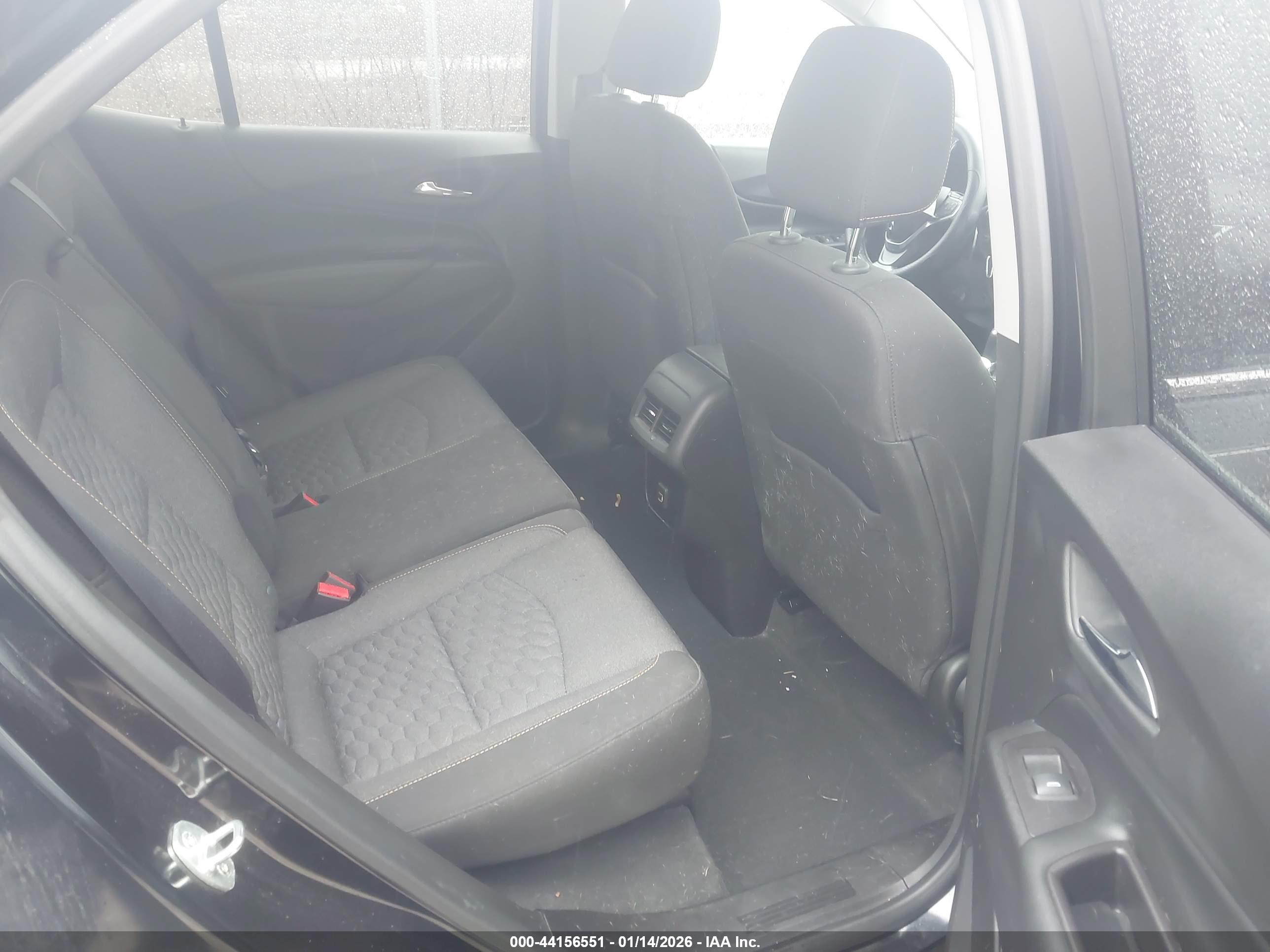 CHEVROLET EQUINOX image 8