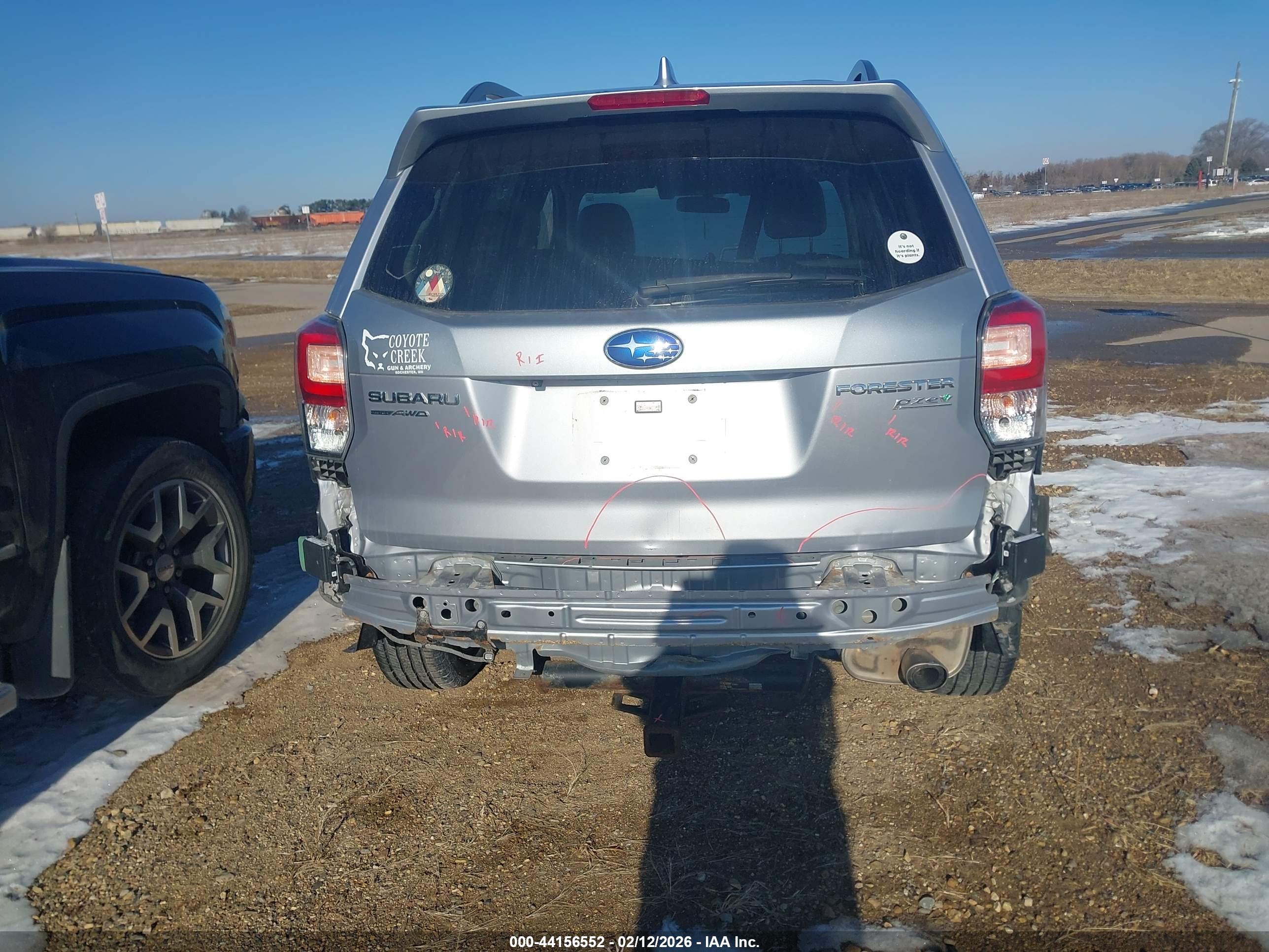 SUBARU FORESTER image 6