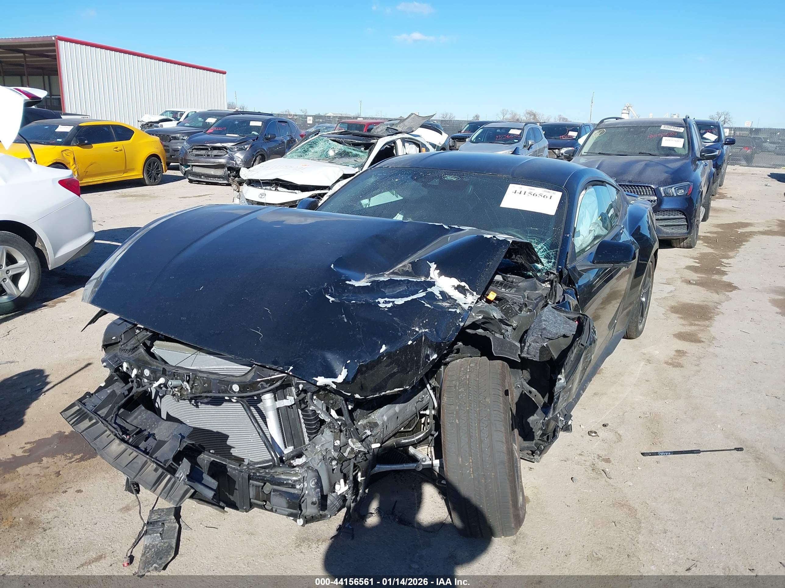 FORD MUSTANG image 2