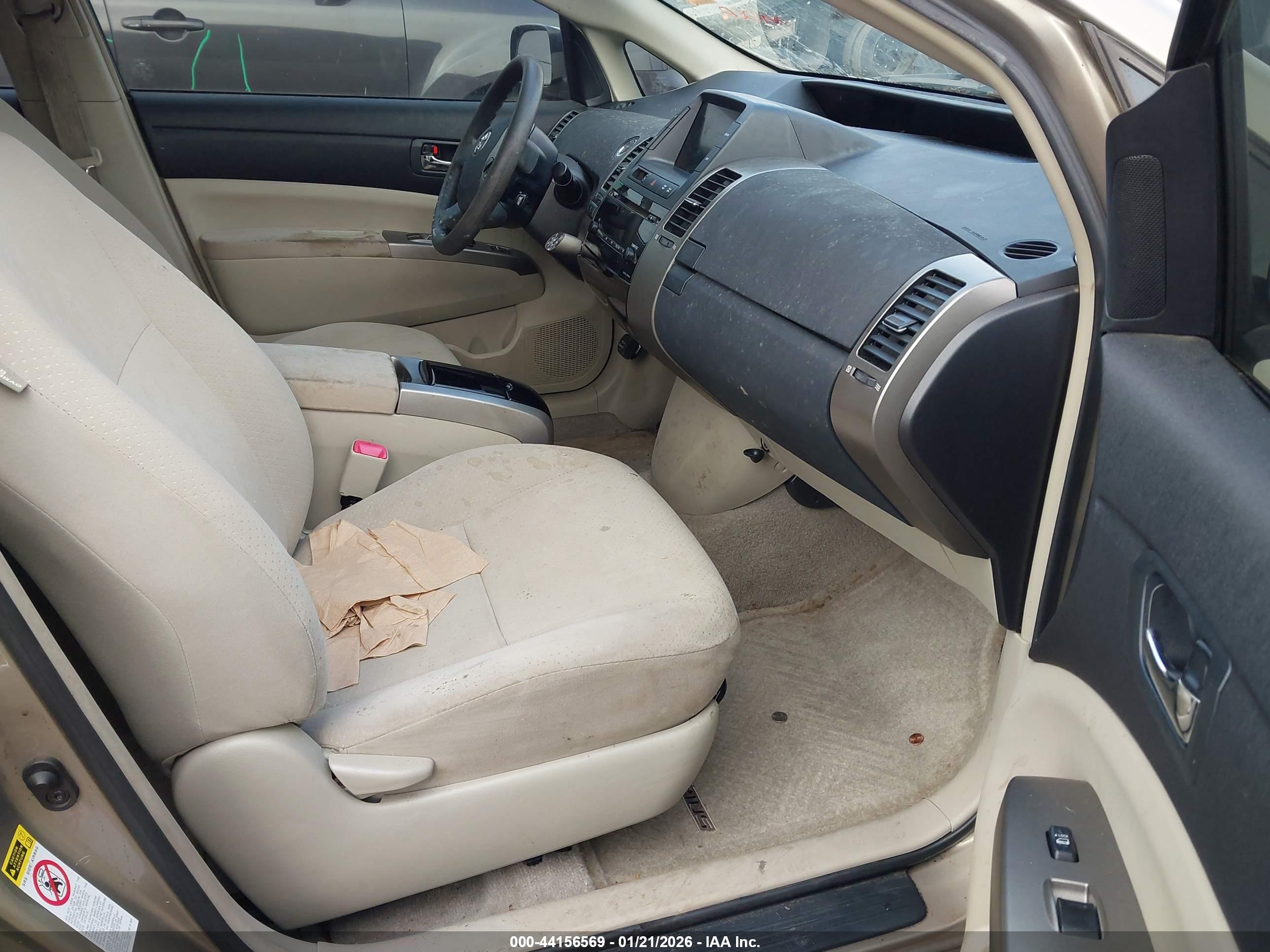 TOYOTA PRIUS image 5