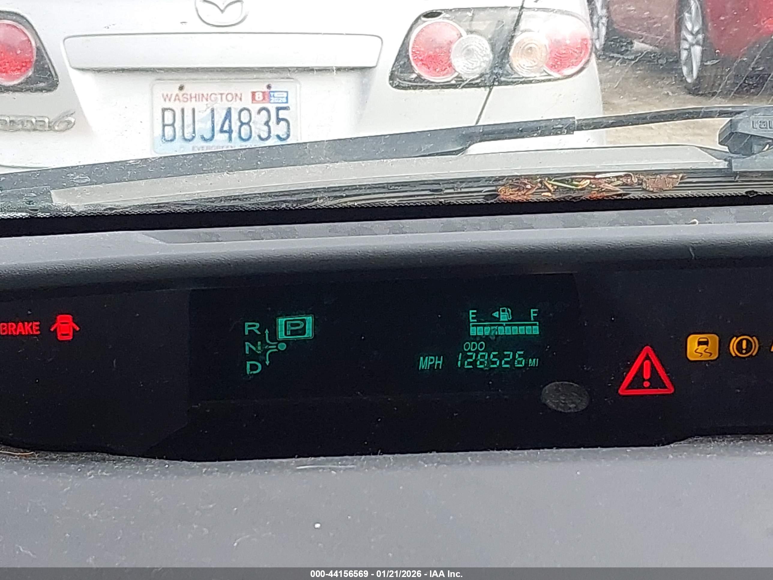TOYOTA PRIUS image 7