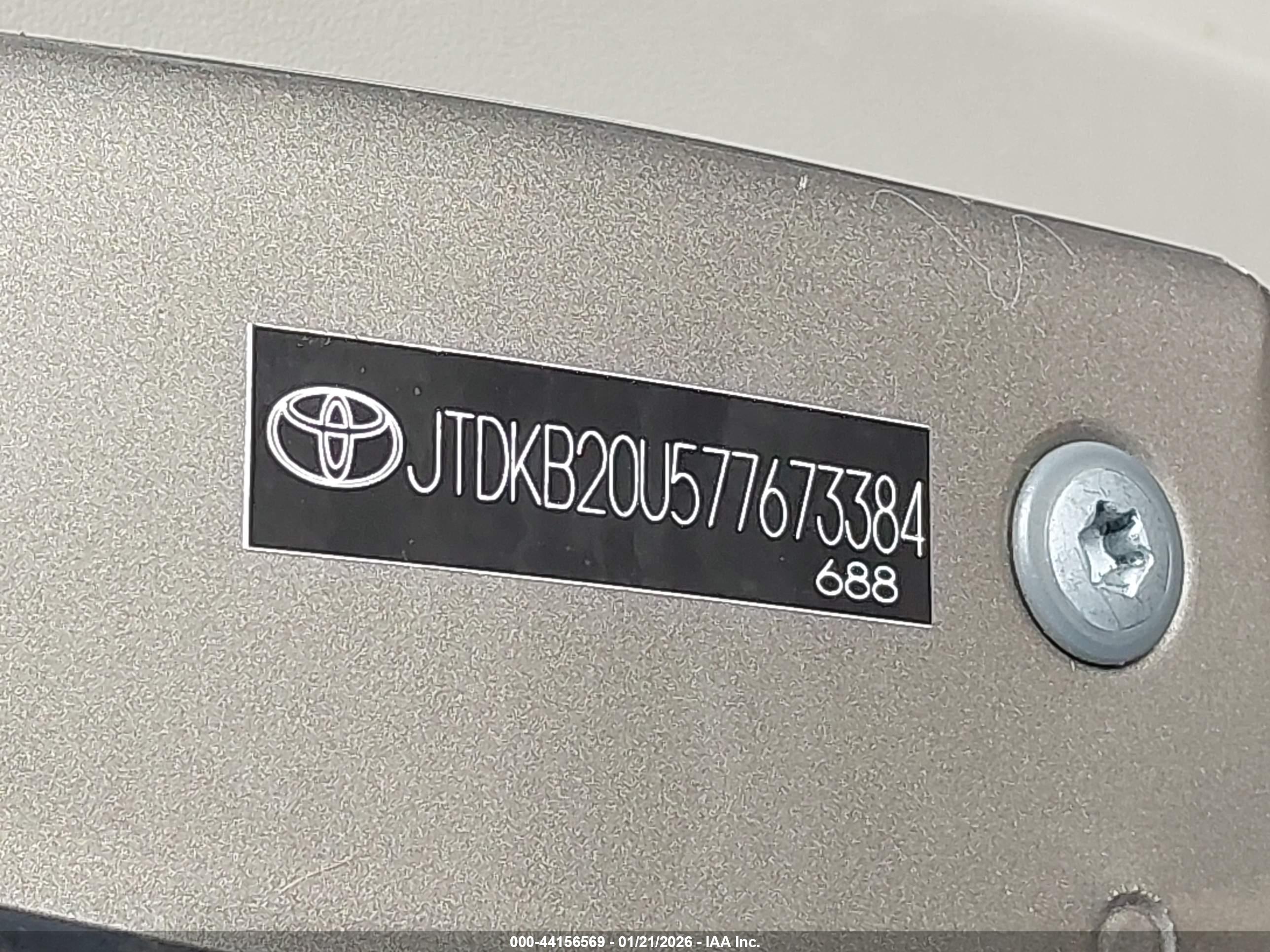 TOYOTA PRIUS image 9