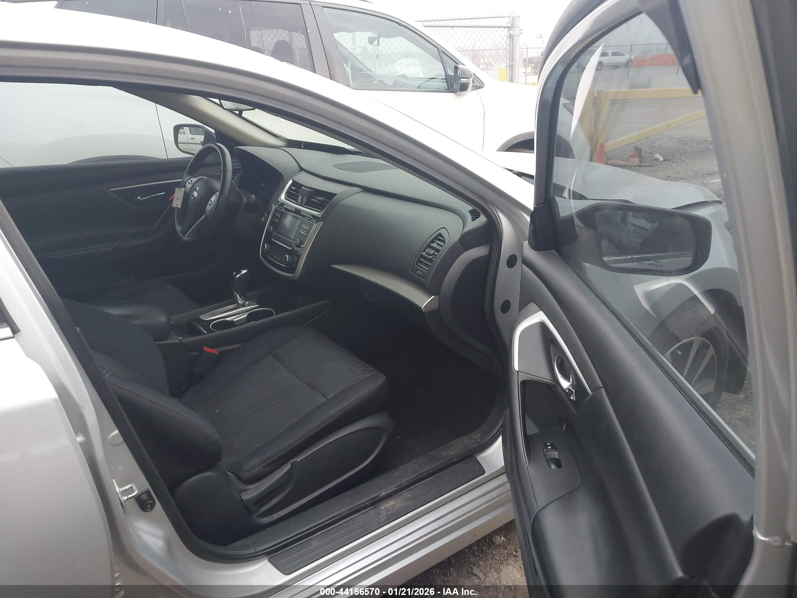 NISSAN ALTIMA image 5