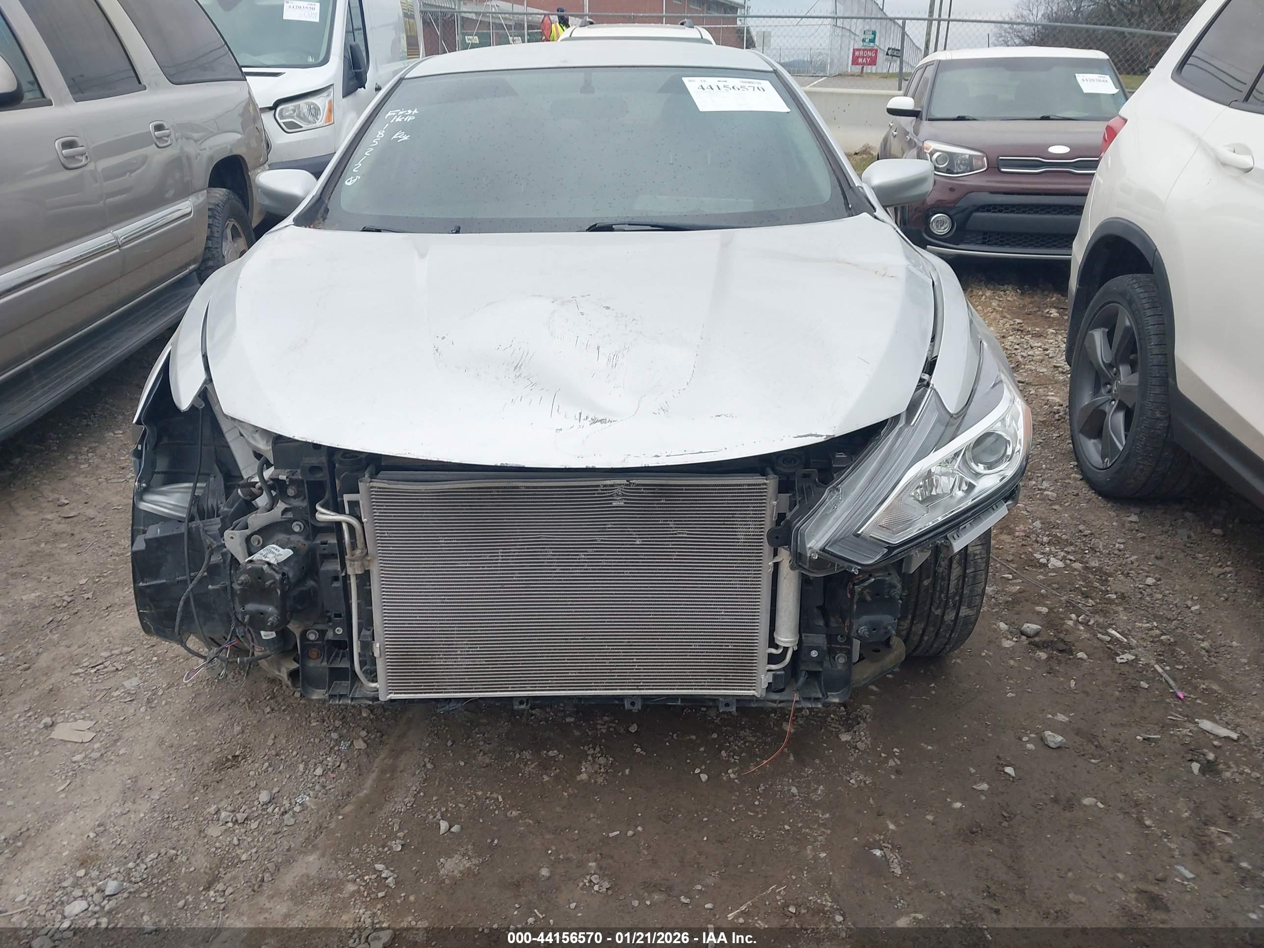 NISSAN ALTIMA image 6