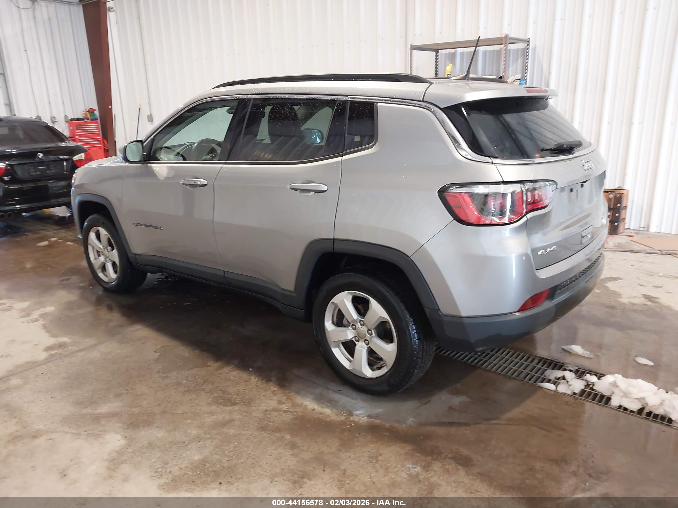 JEEP COMPASS image 3