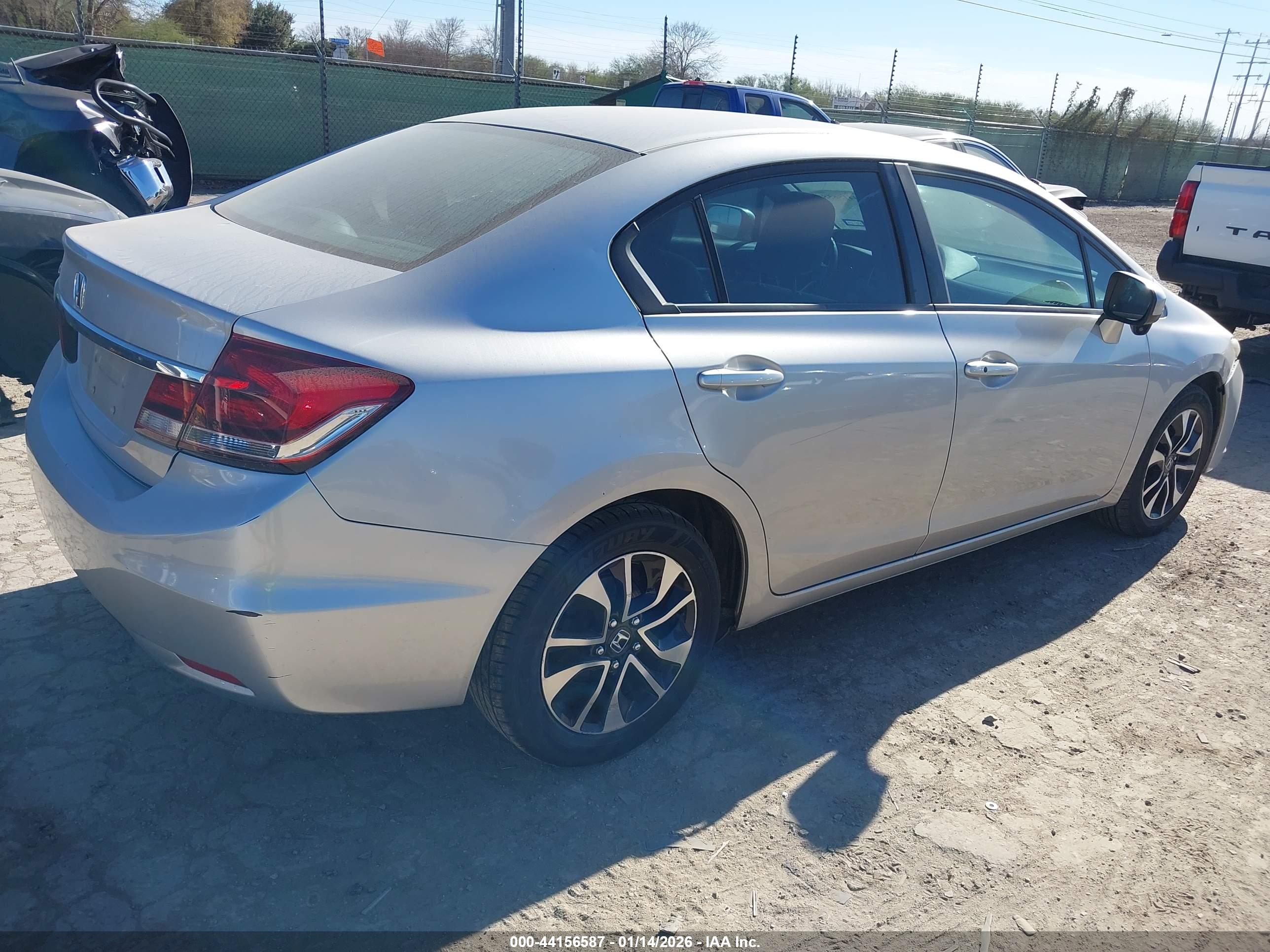 HONDA CIVIC image 4