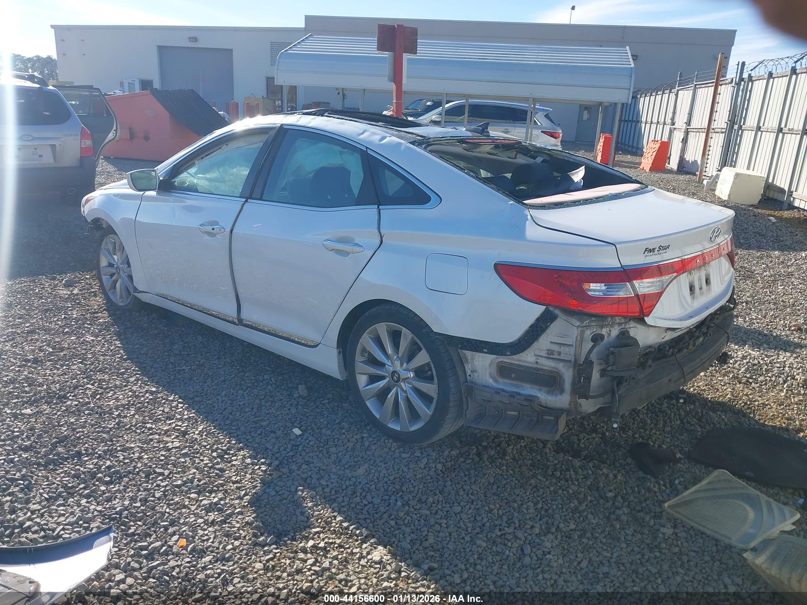HYUNDAI AZERA image 3