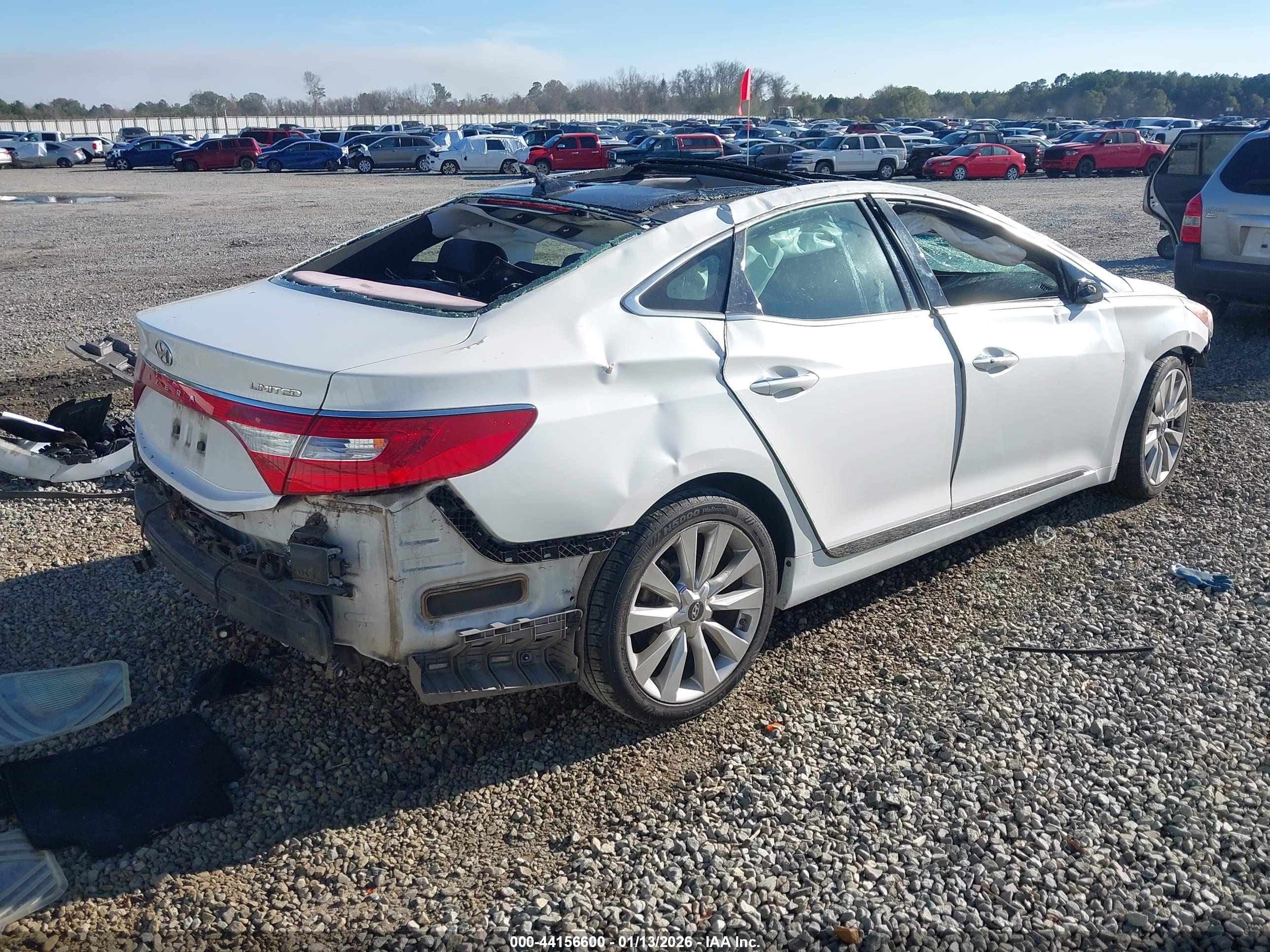 HYUNDAI AZERA image 4