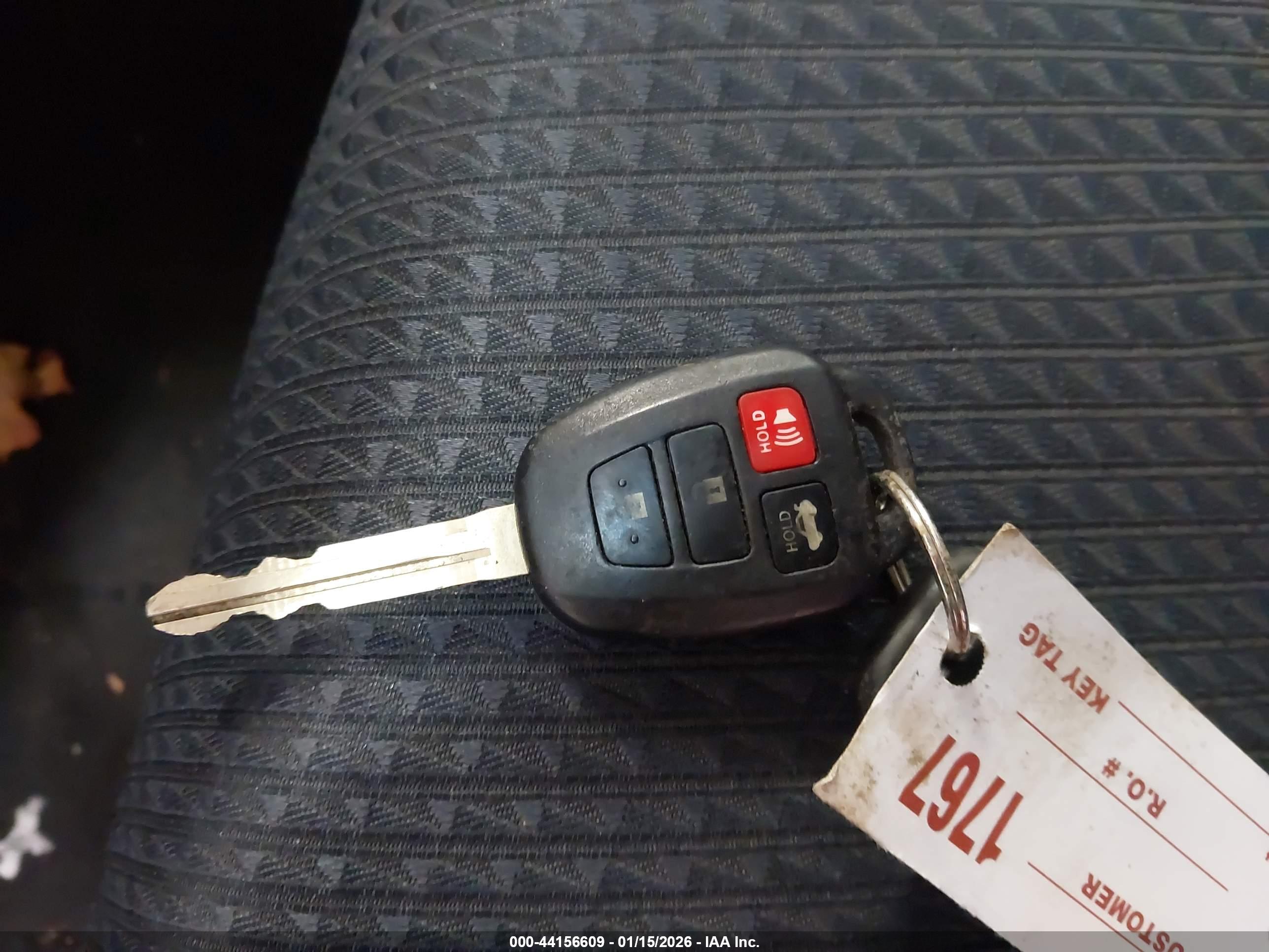 TOYOTA CAMRY image 11