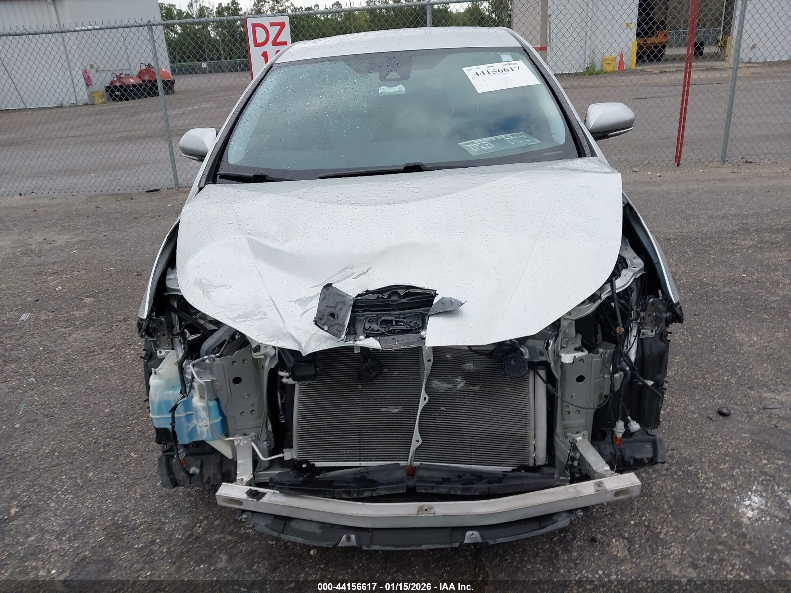 TOYOTA PRIUS image 6