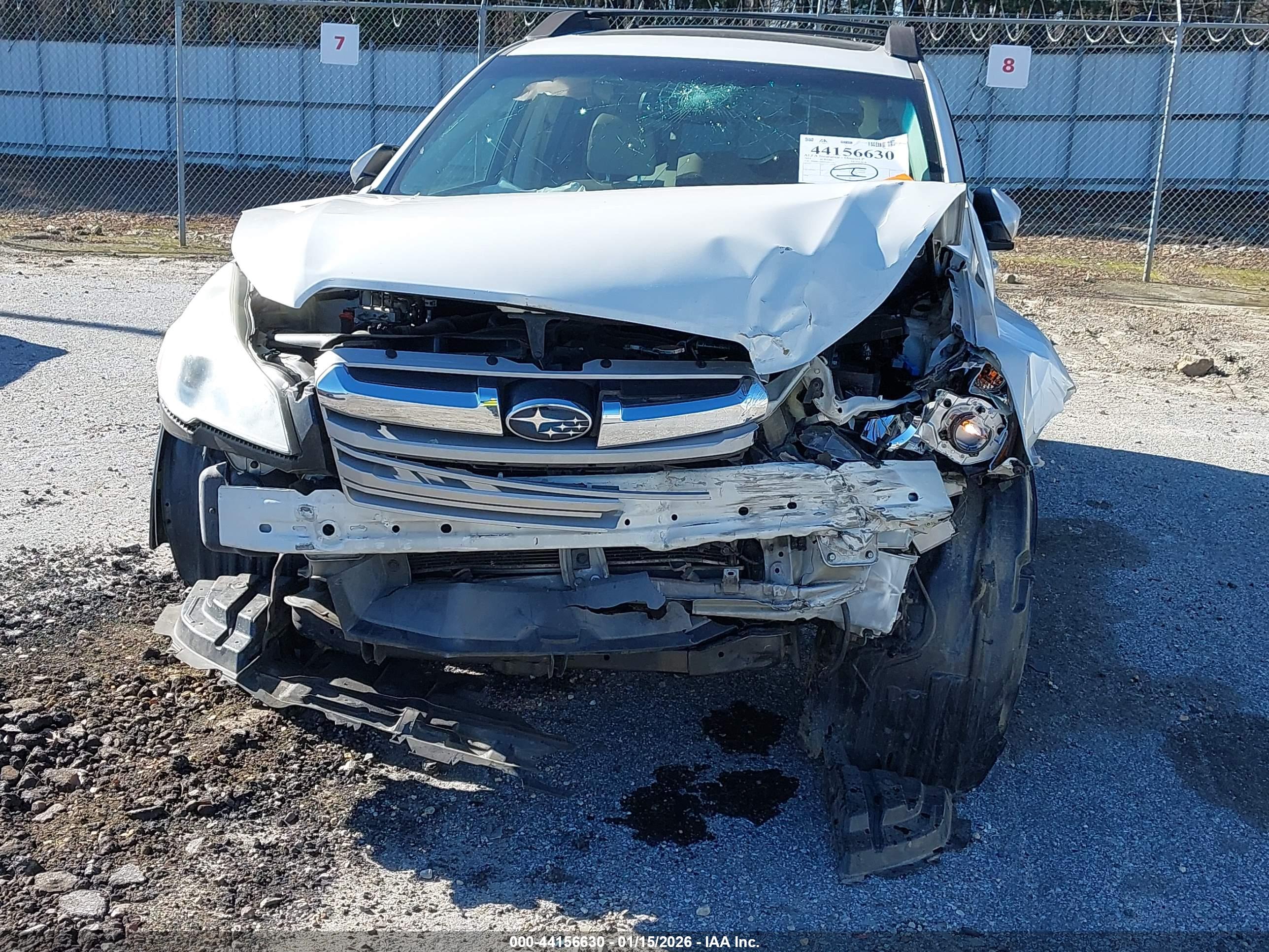 SUBARU OUTBACK image 6