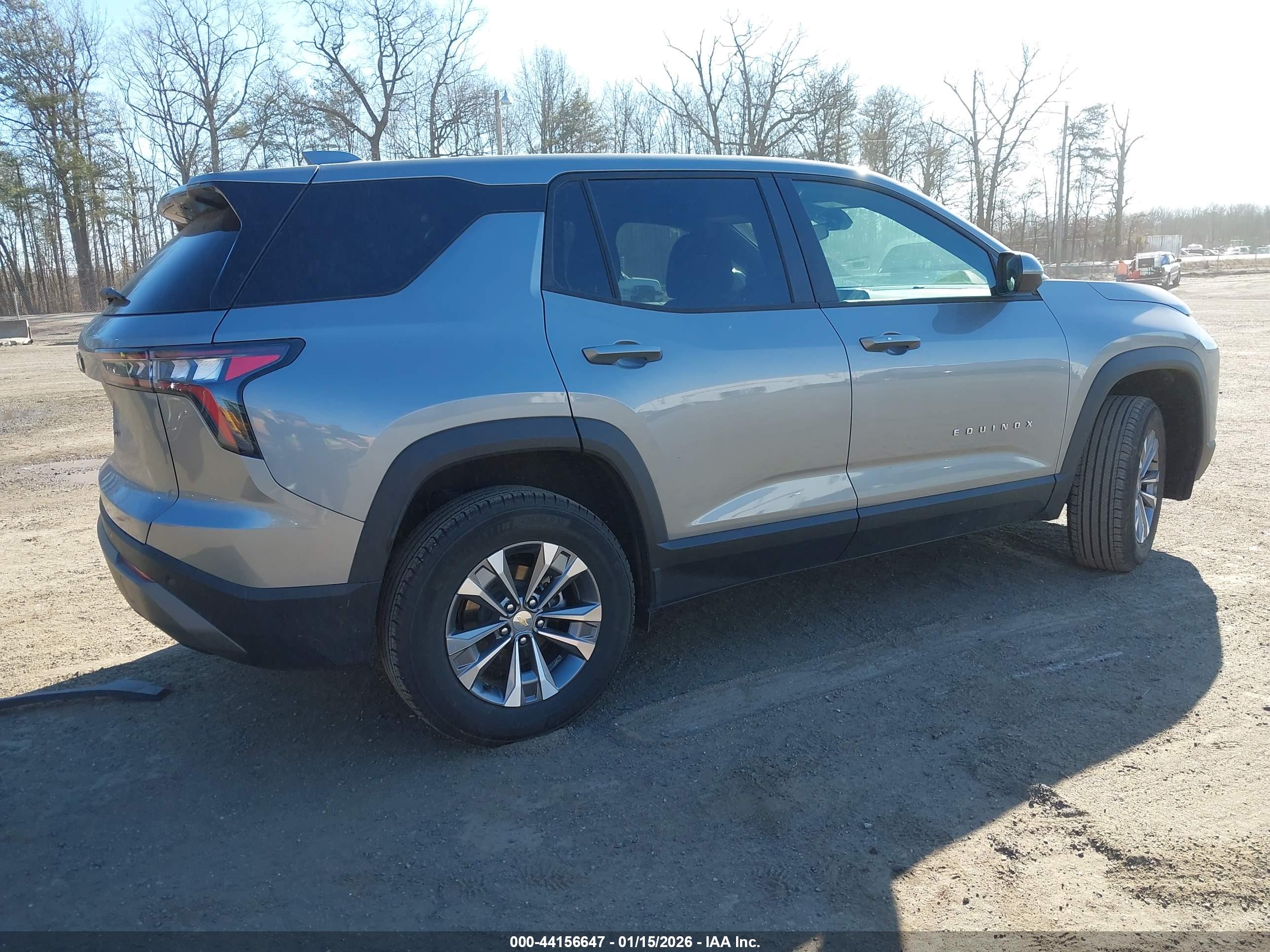 CHEVROLET EQUINOX image 4