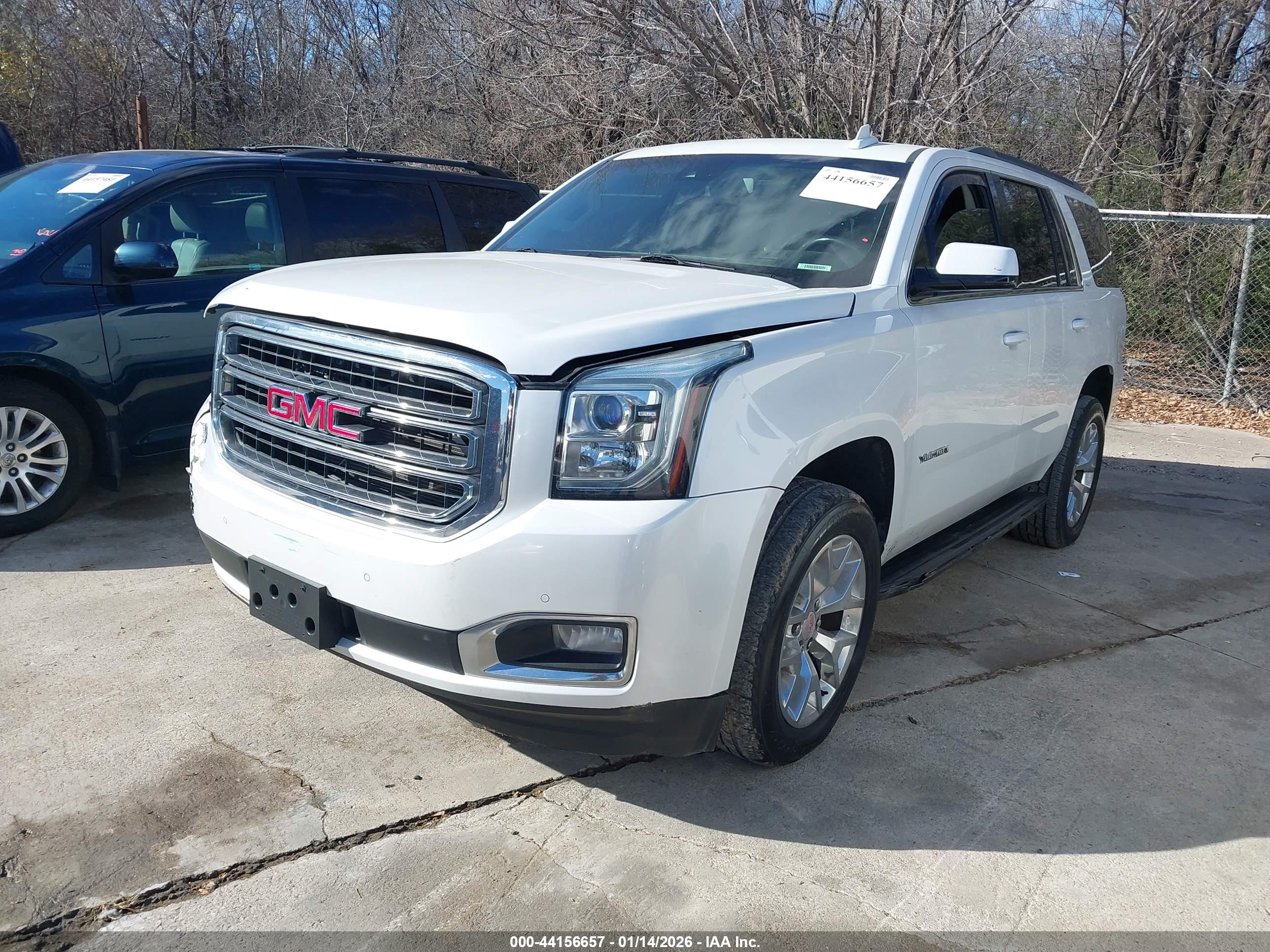GMC YUKON image 2