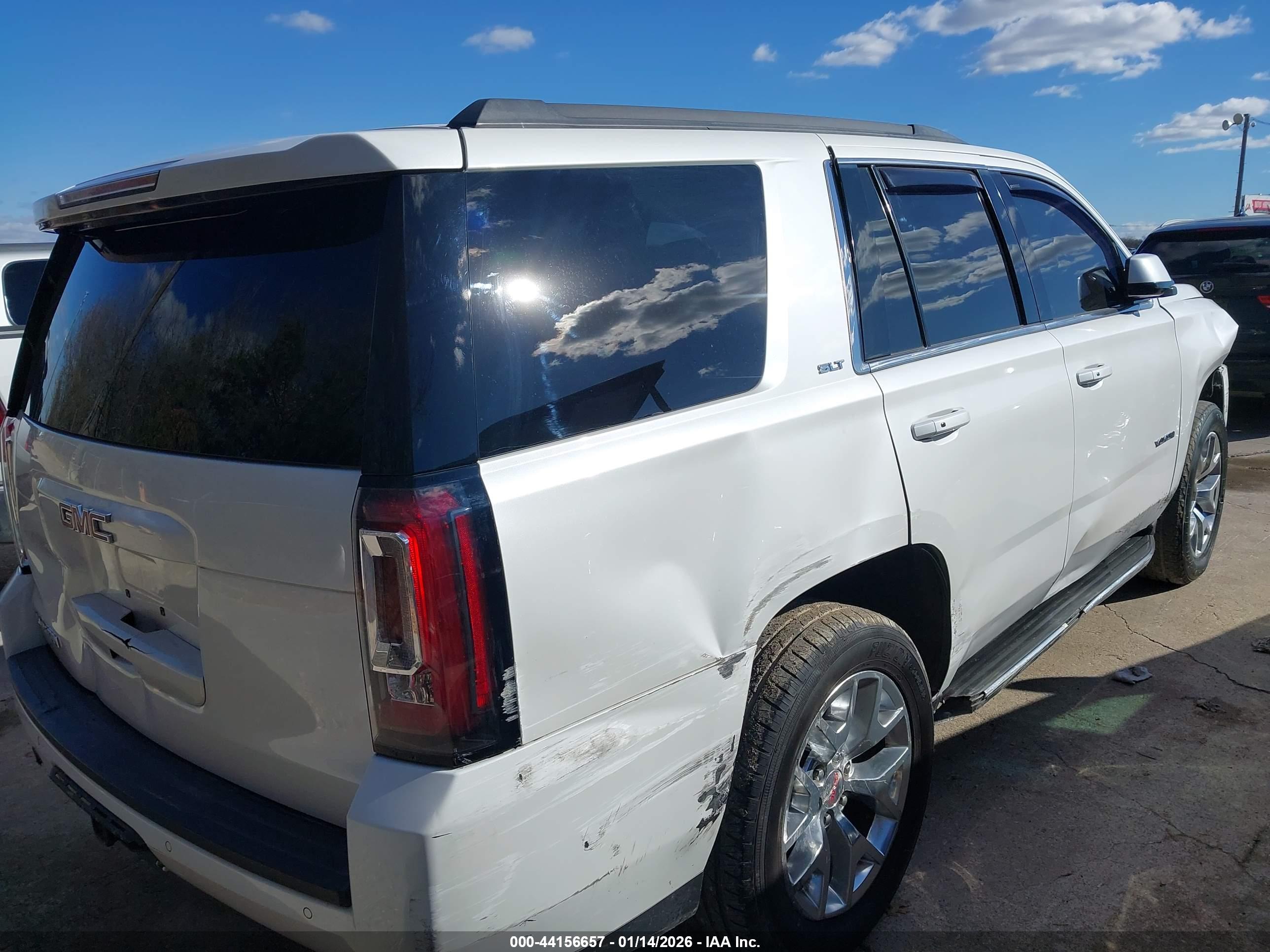 GMC YUKON image 4