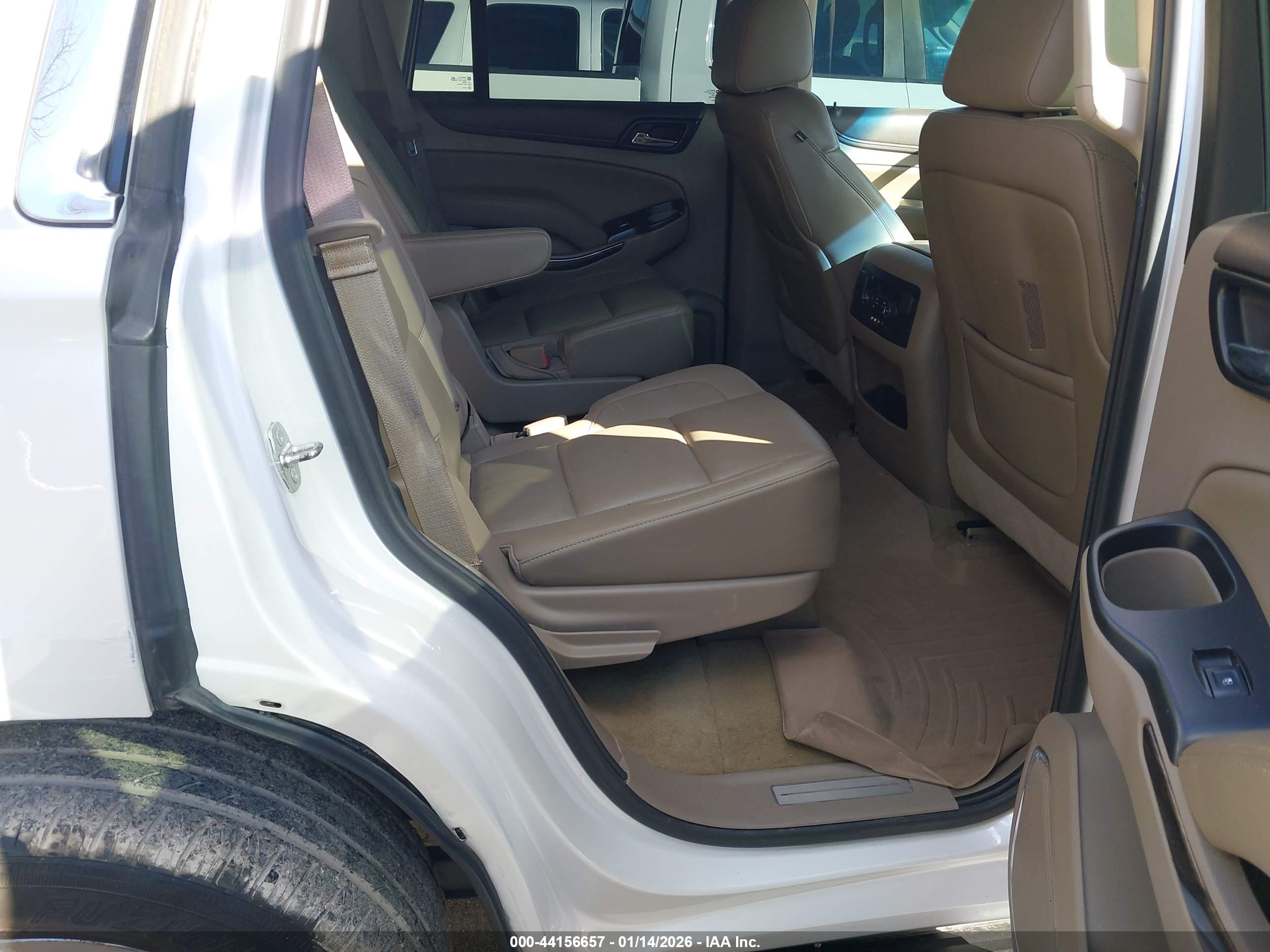 GMC YUKON image 8