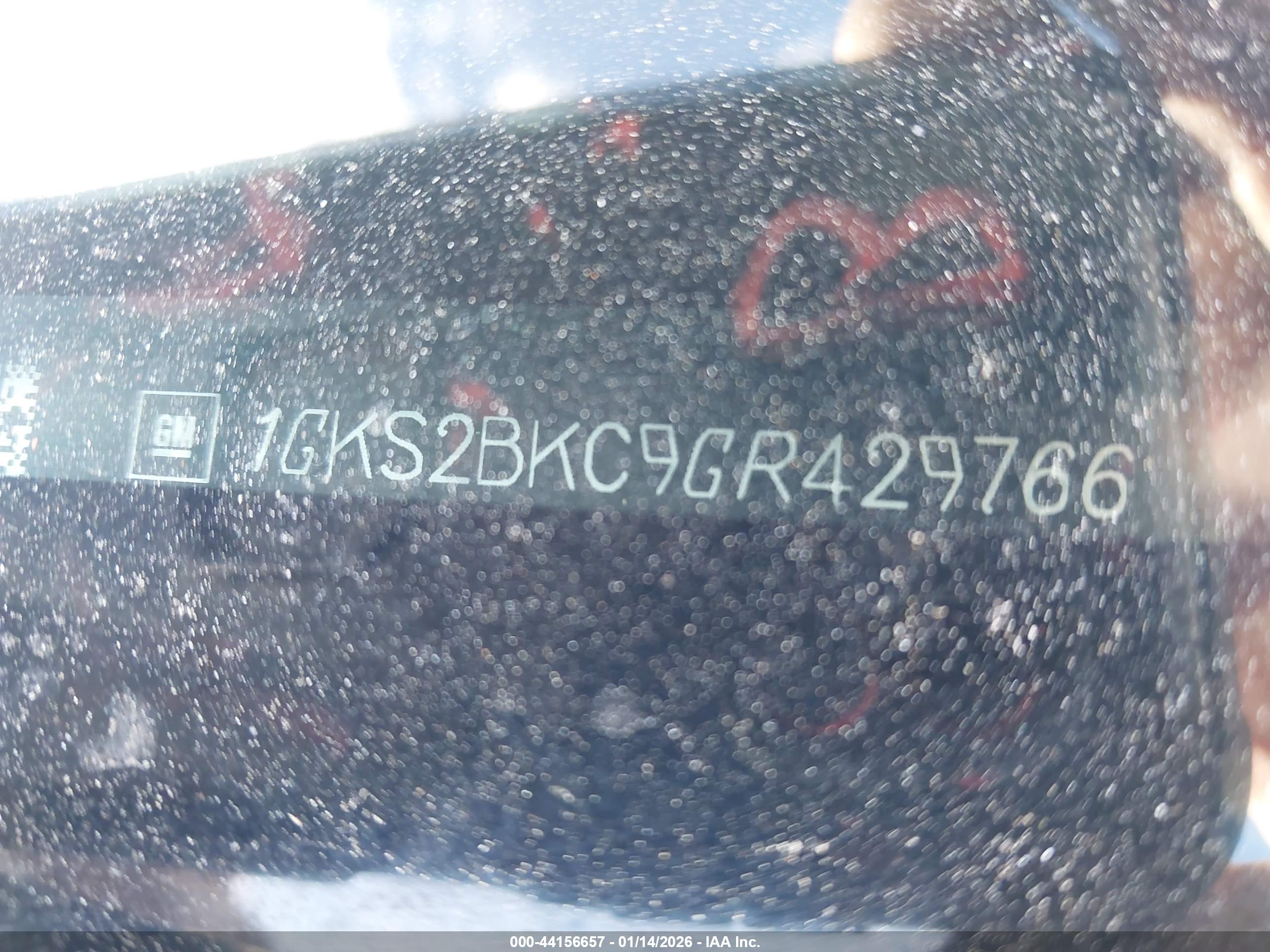 GMC YUKON image 9