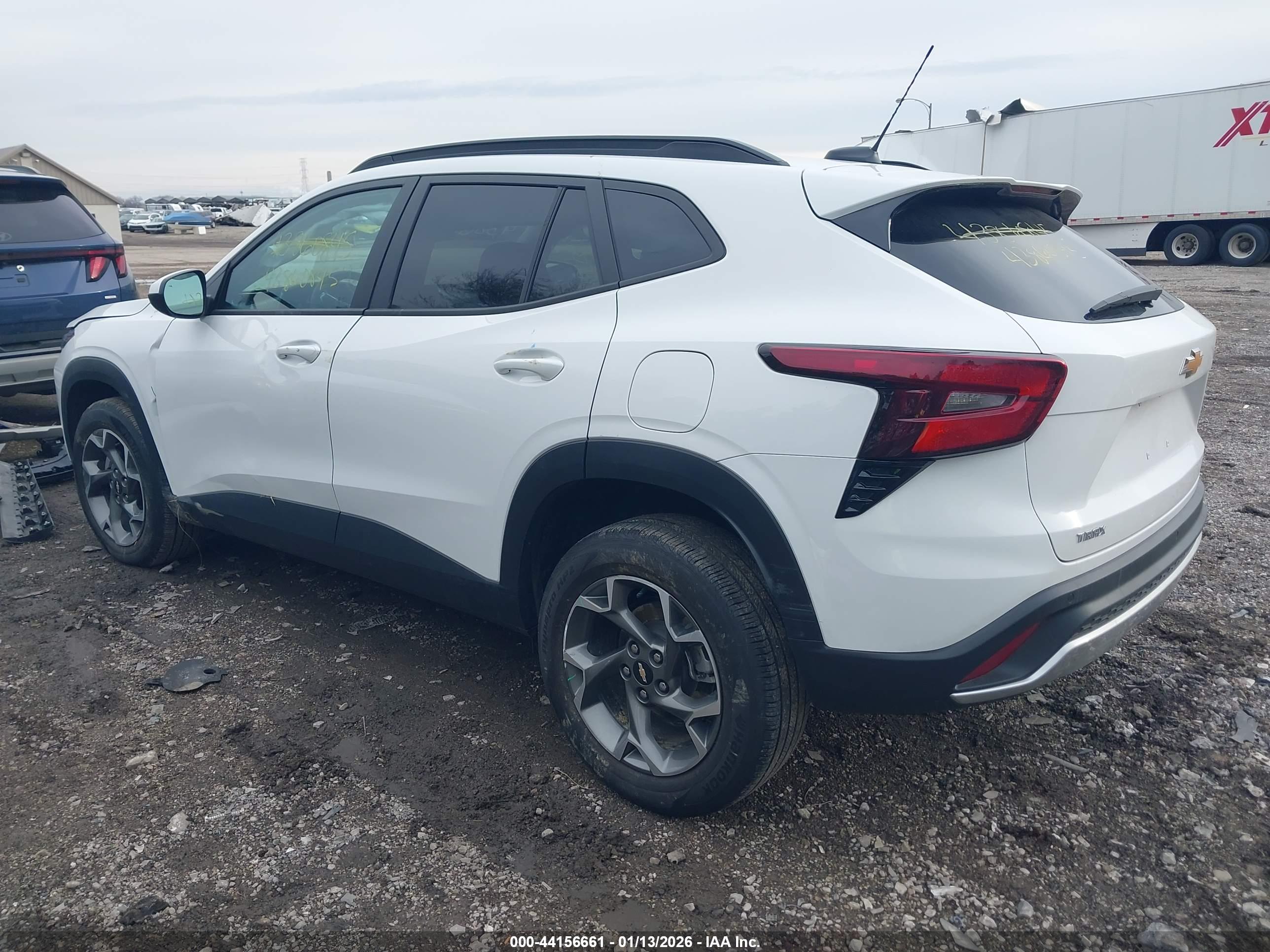CHEVROLET TRAX image 3