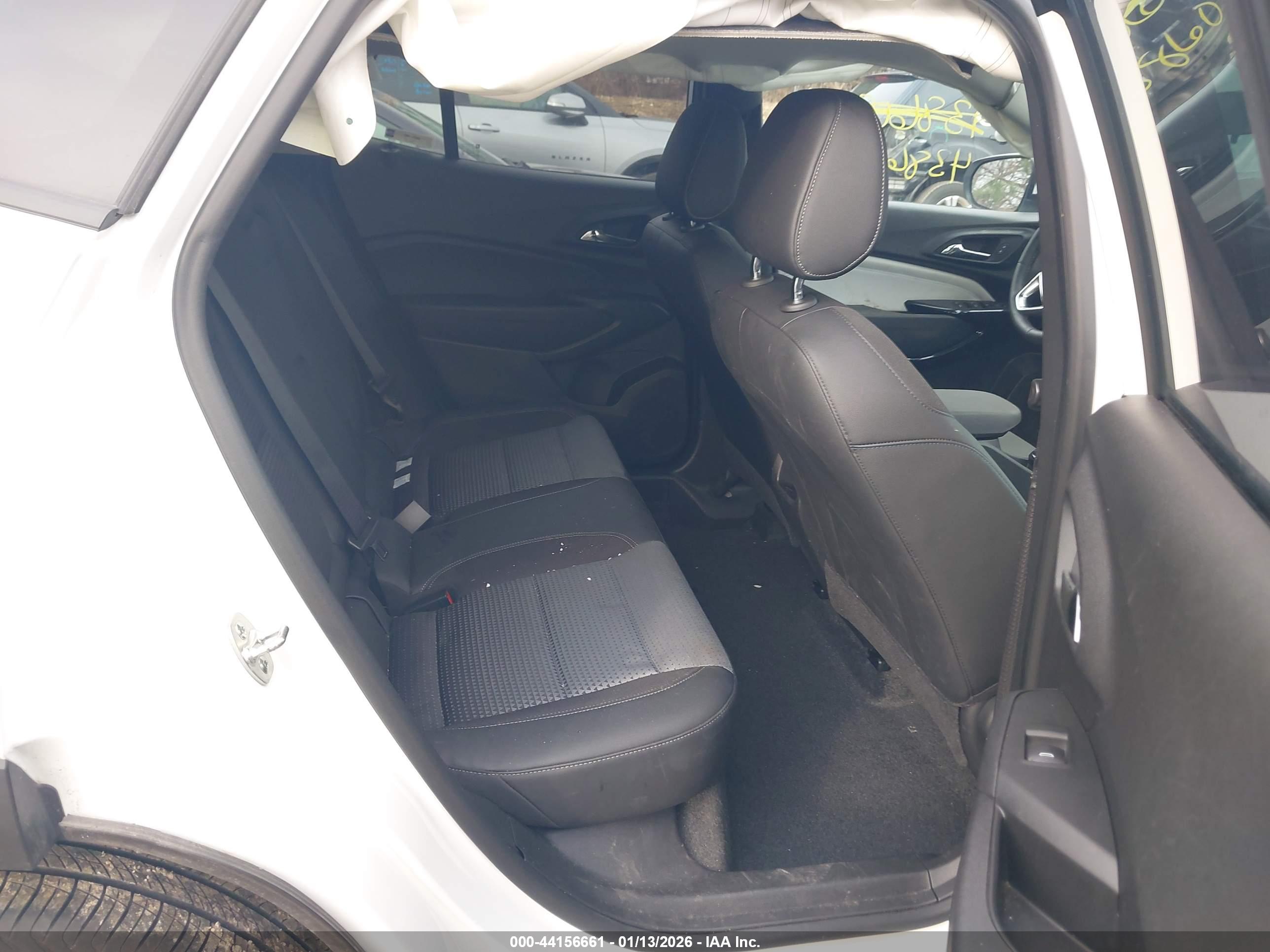 CHEVROLET TRAX image 8