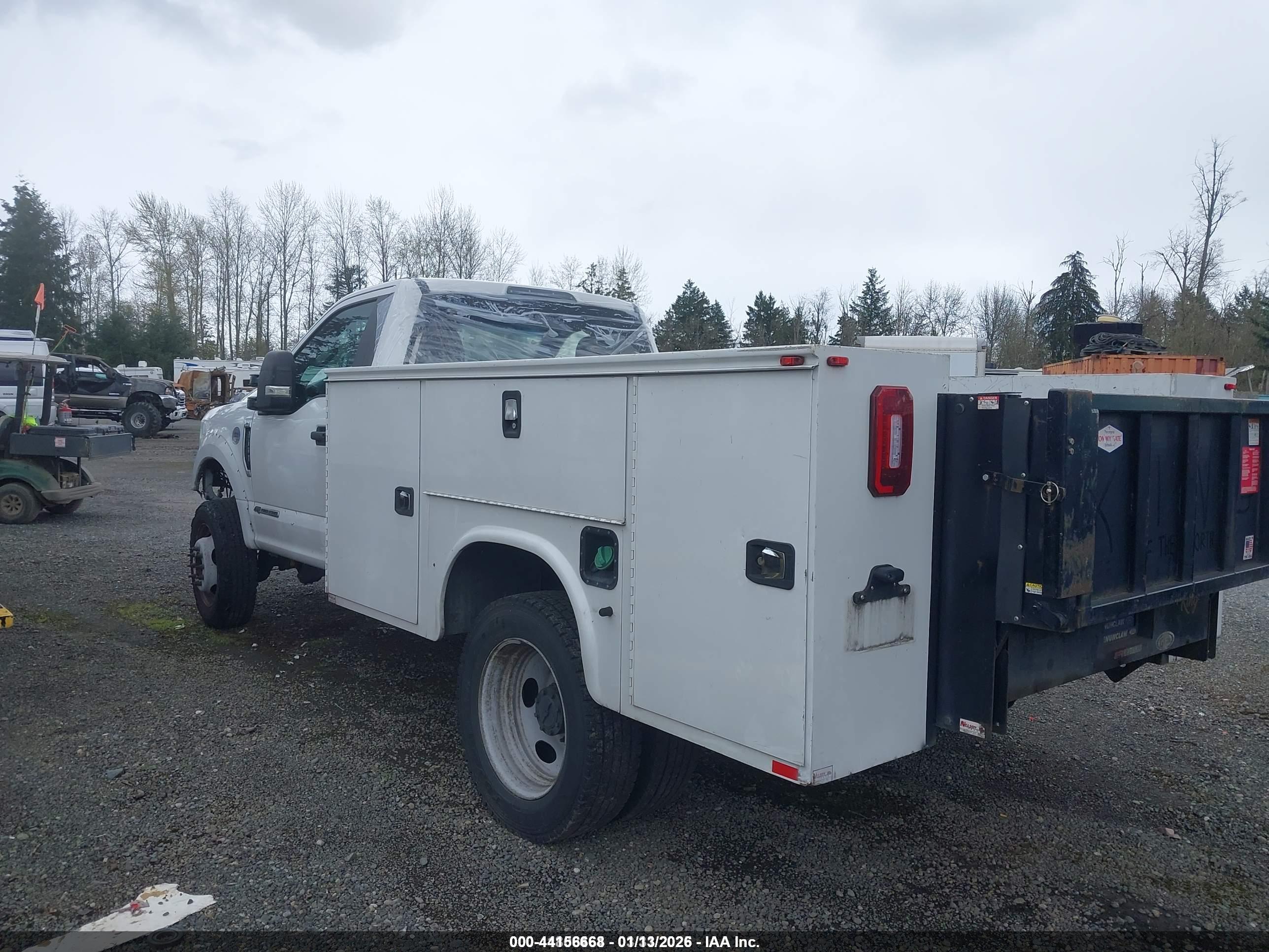 FORD F-450 image 3