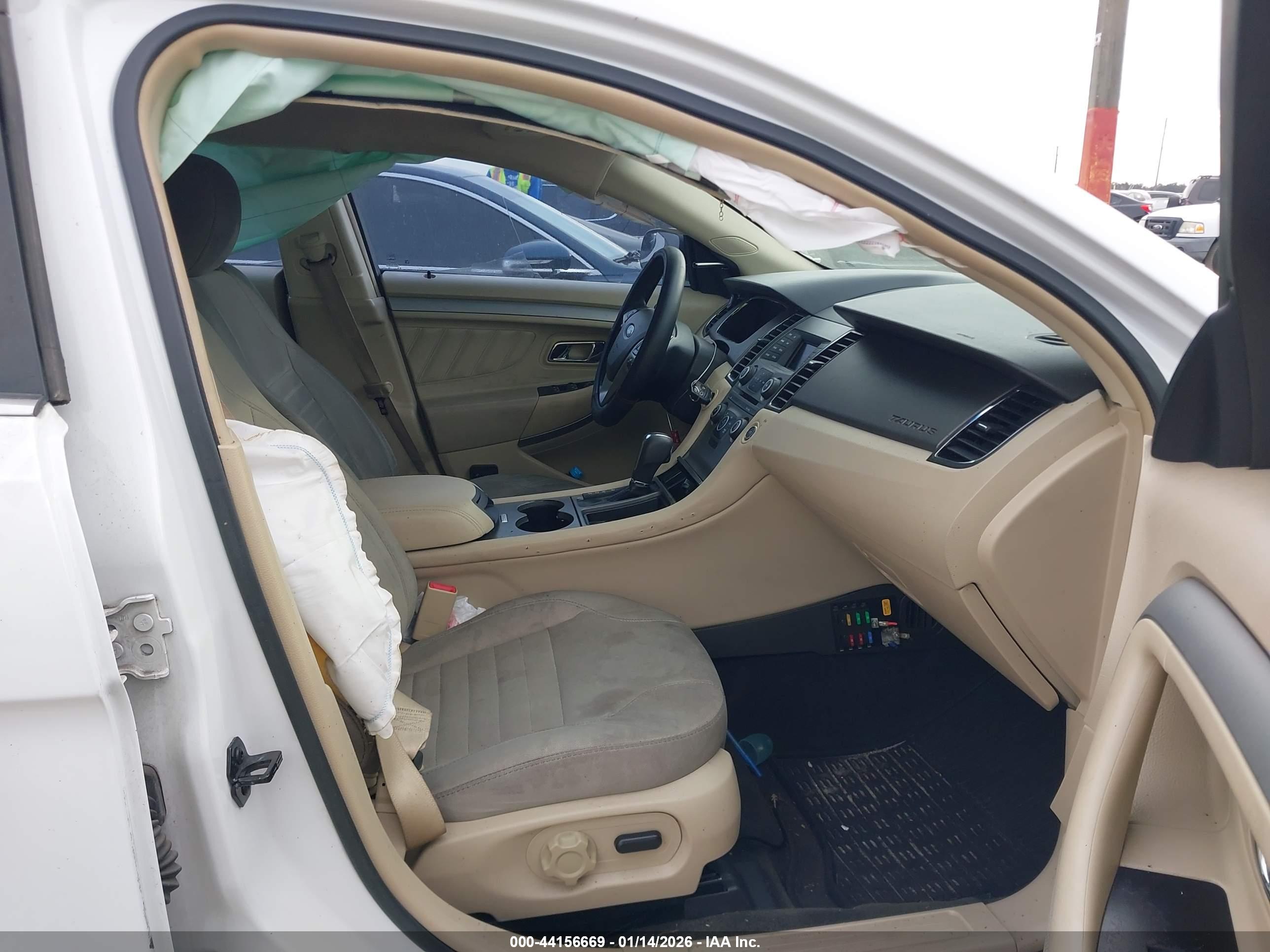 FORD TAURUS image 5