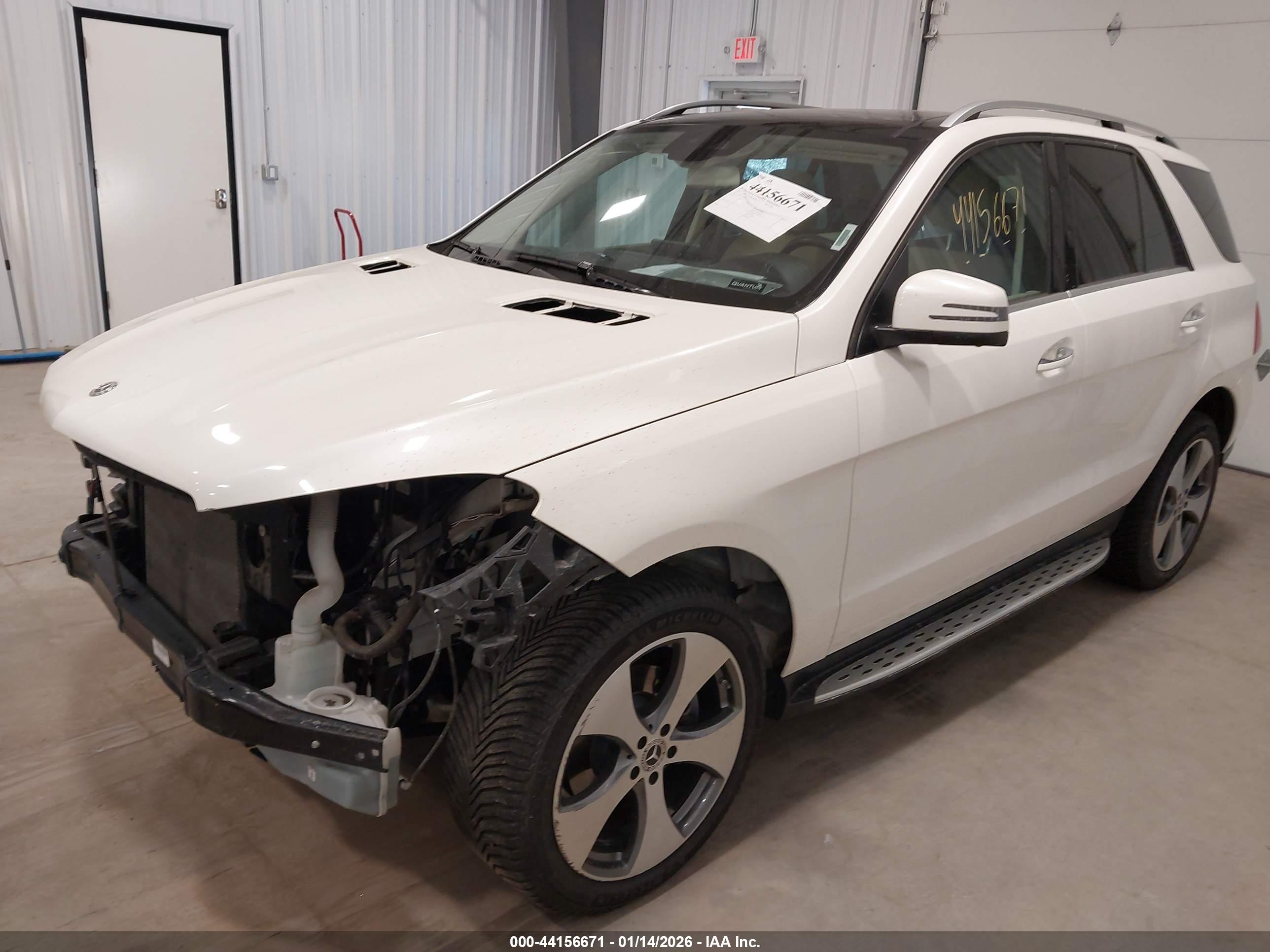 MERCEDES-BENZ GLE image 2