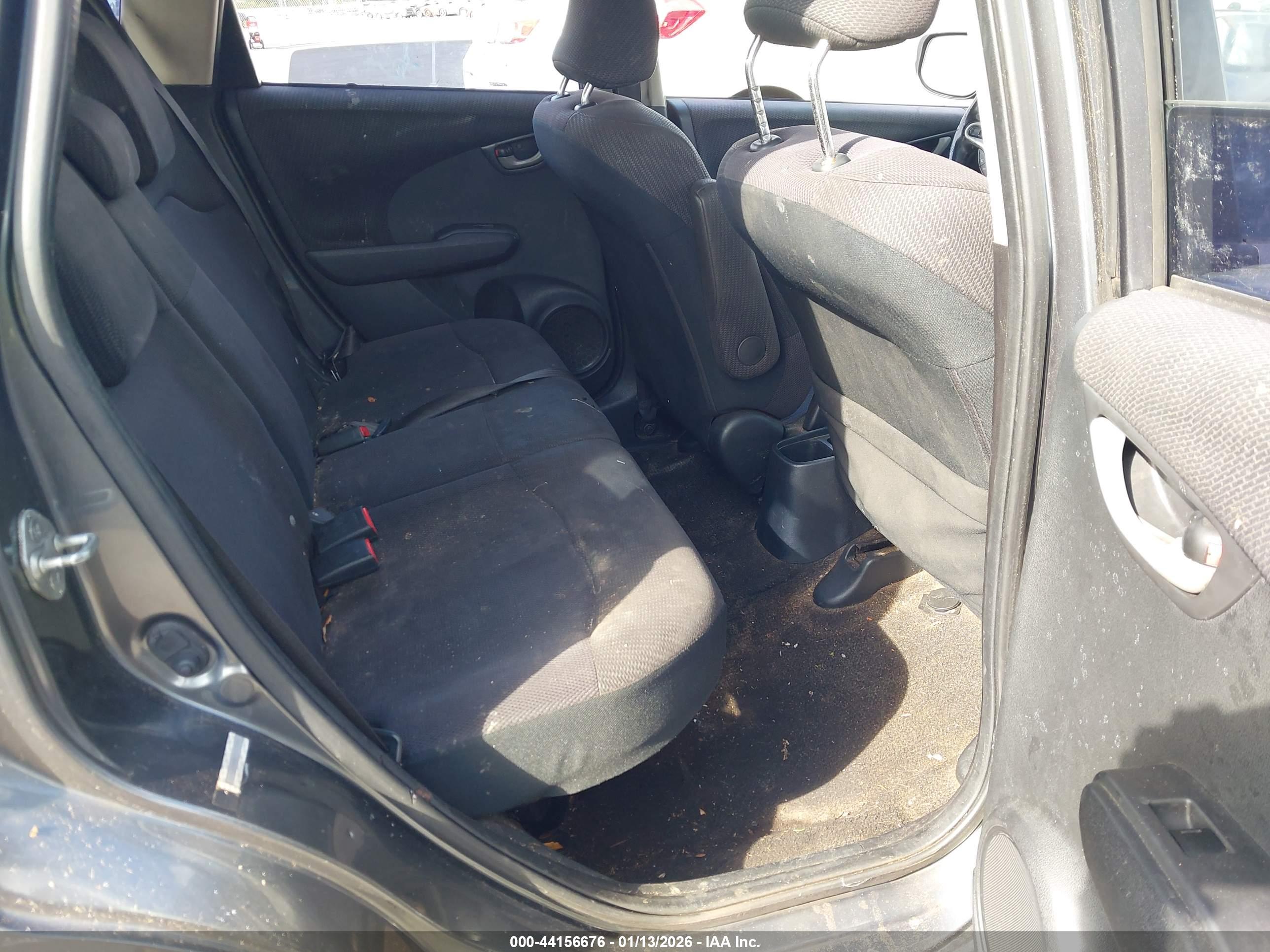 HONDA FIT image 8