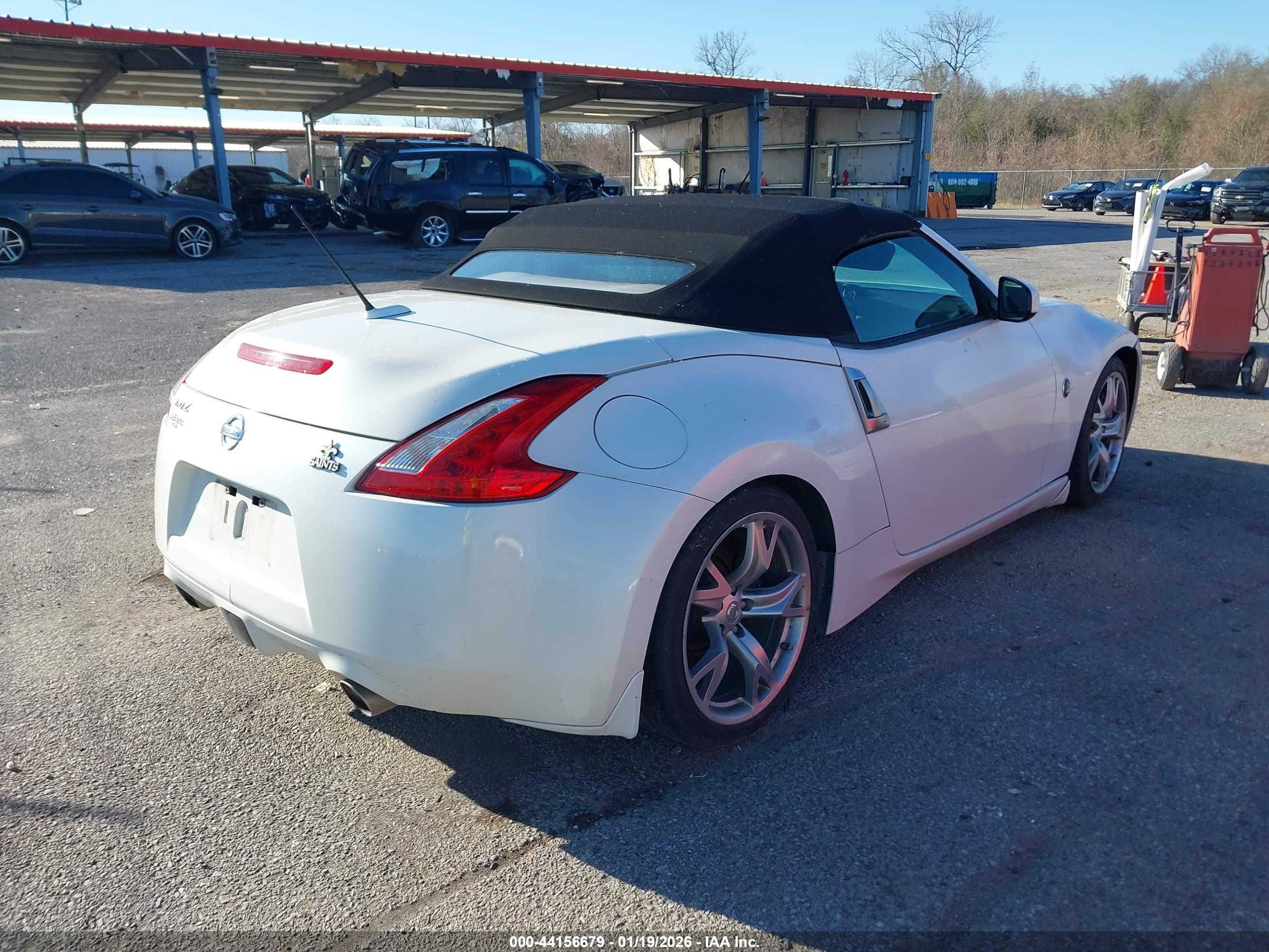 NISSAN 370Z image 4