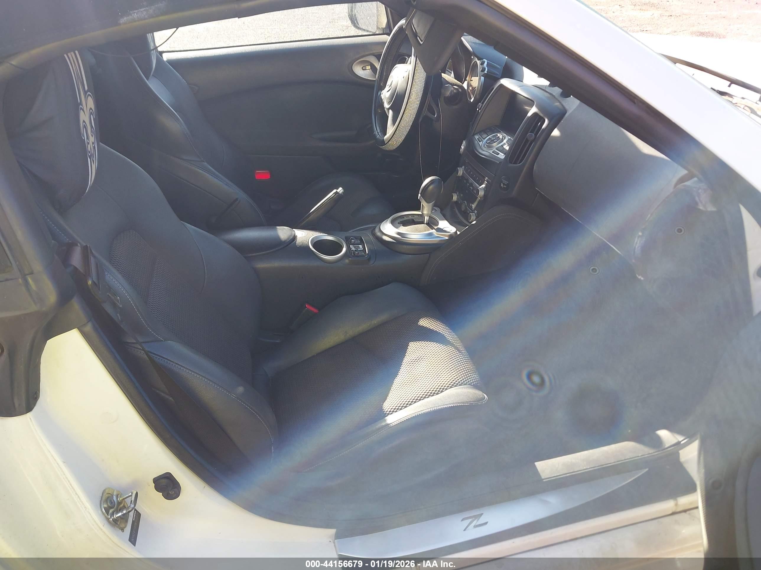 NISSAN 370Z image 5