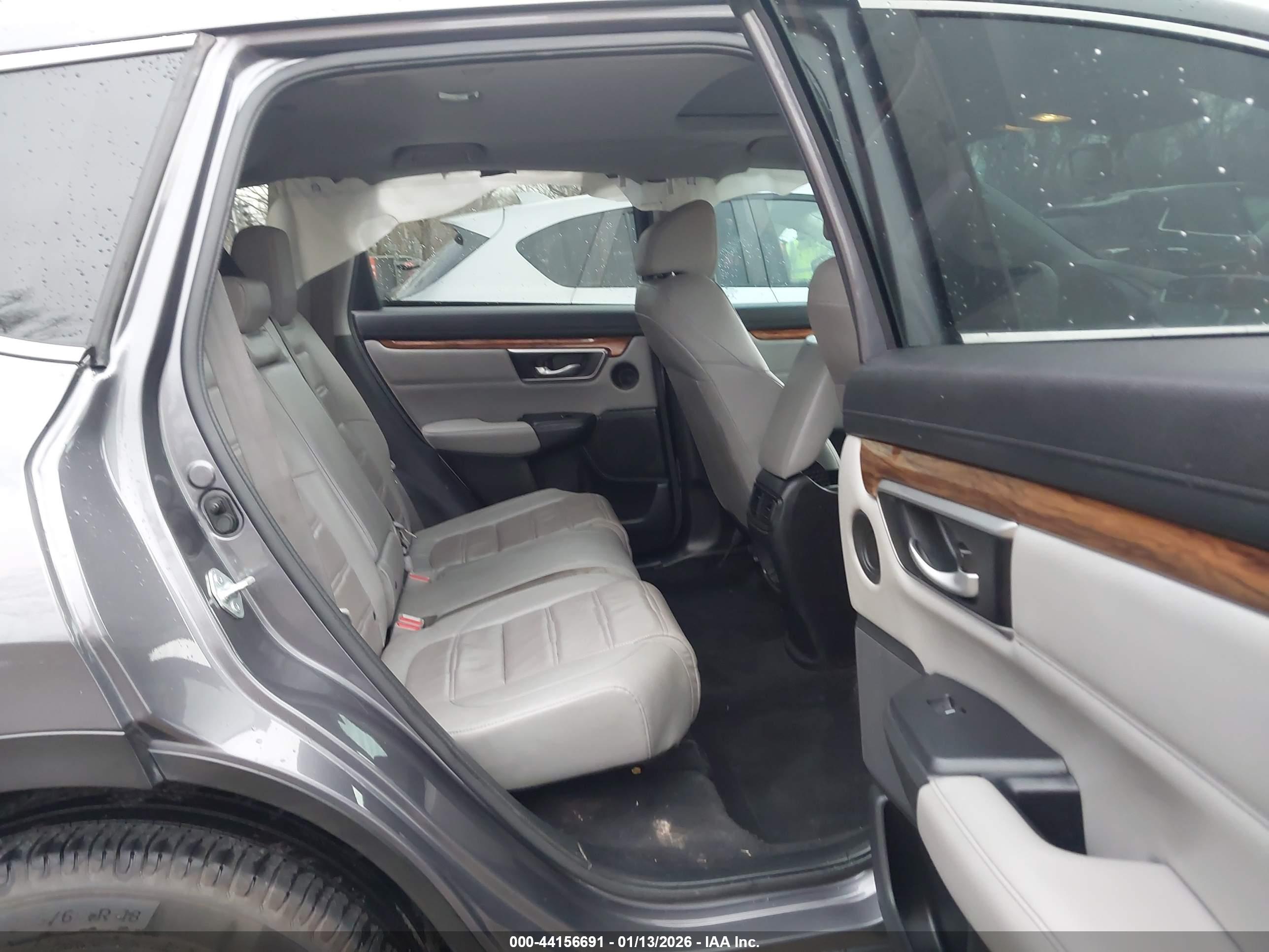 HONDA CR-V image 8