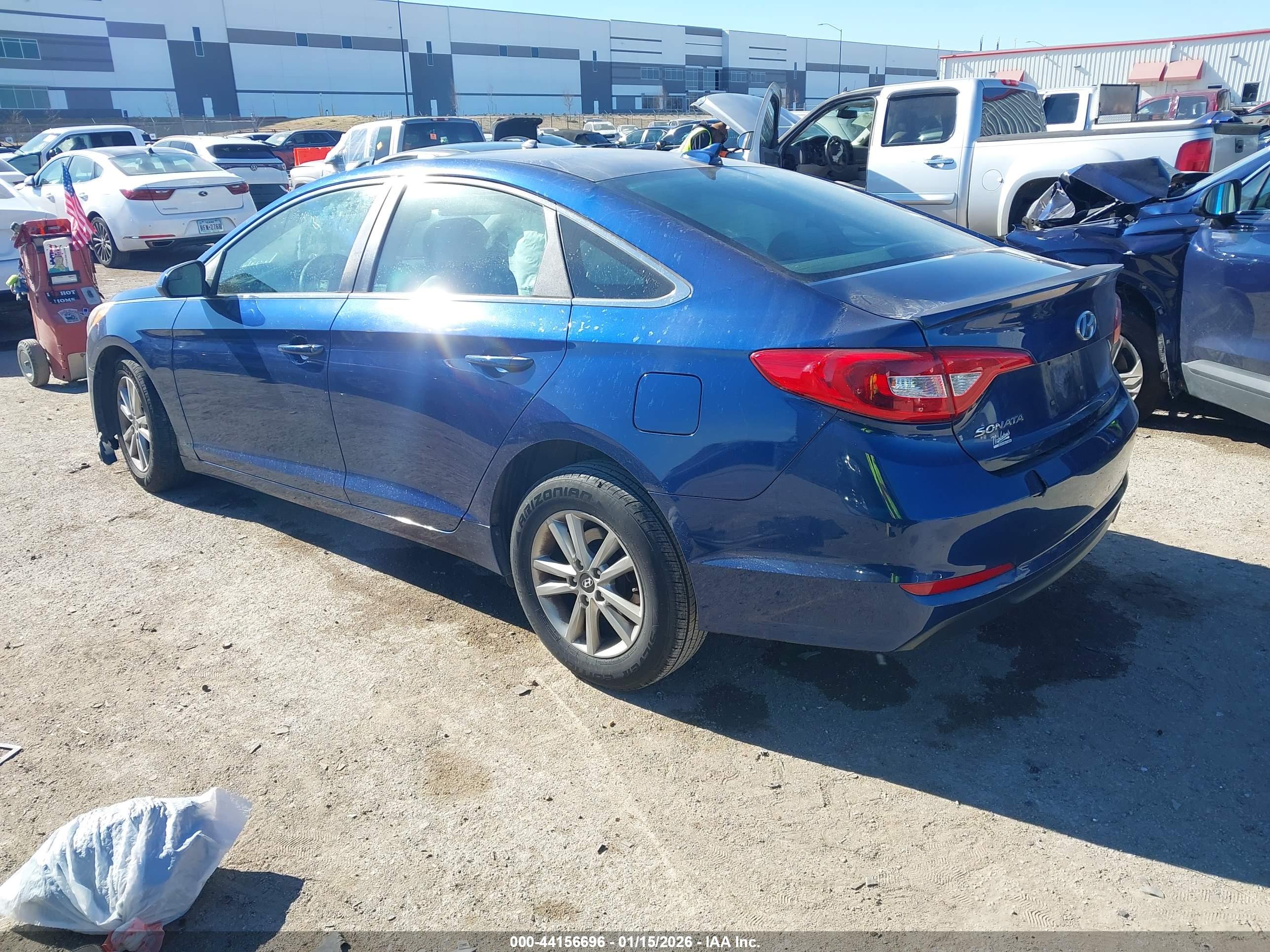 HYUNDAI SONATA image 3