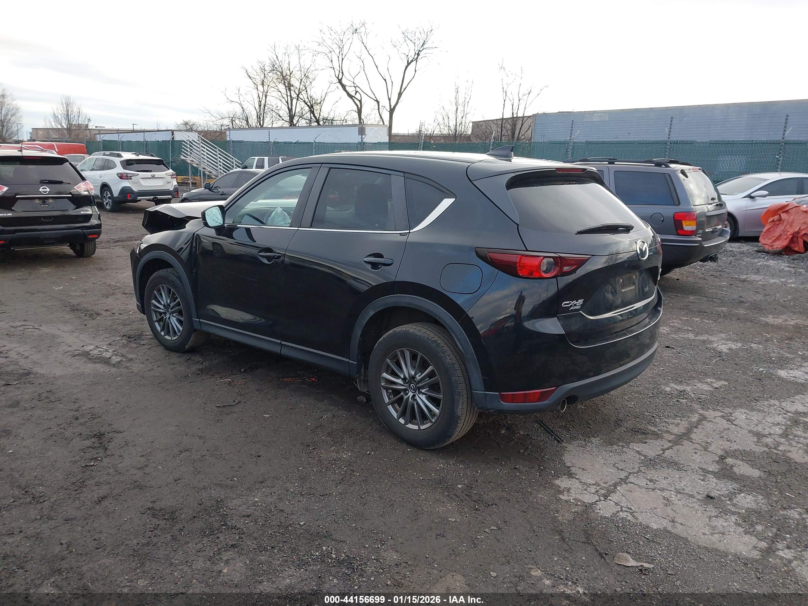MAZDA CX-5 image 3