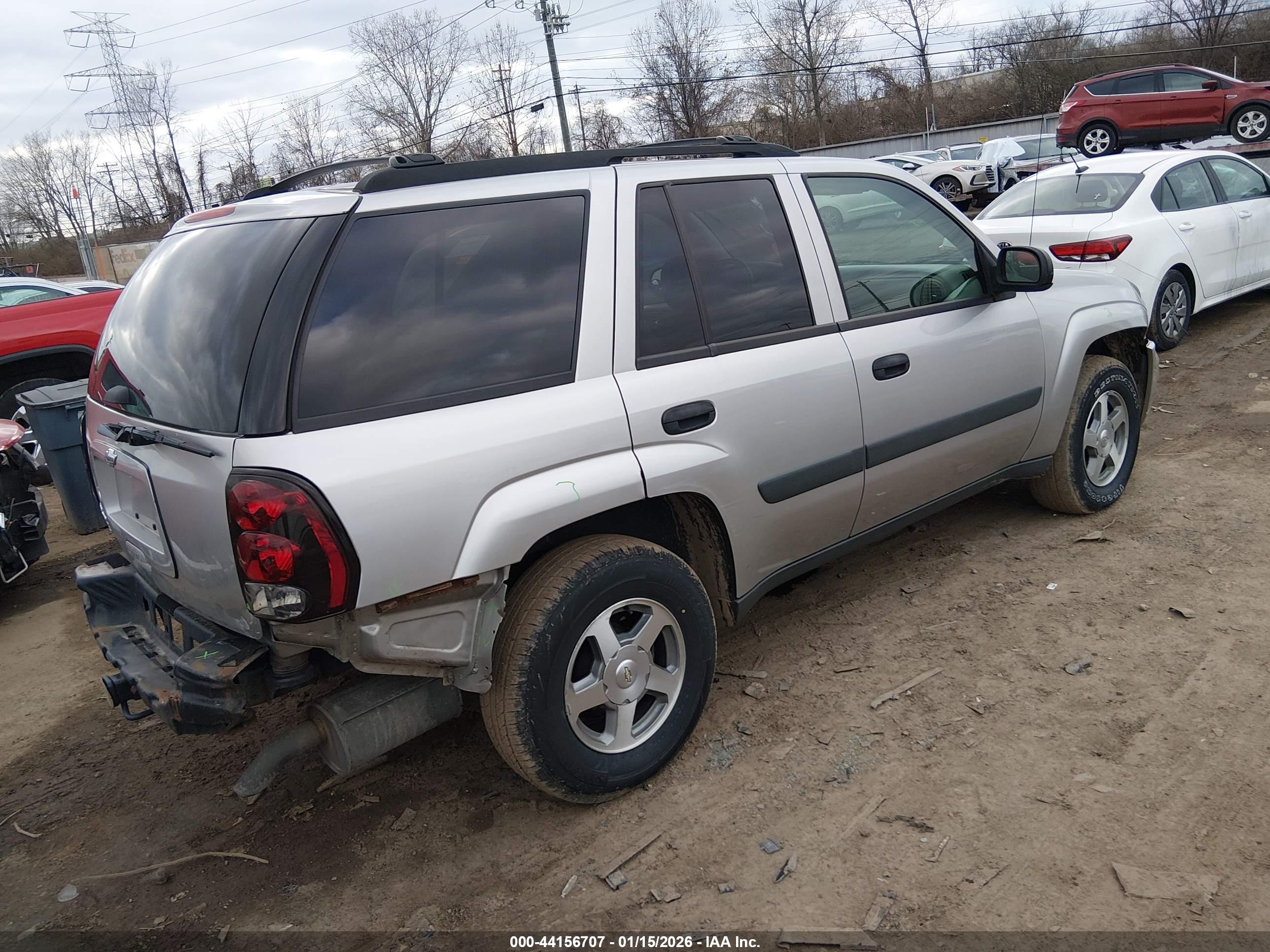 CHEVROLET TRAILBLAZER image 4