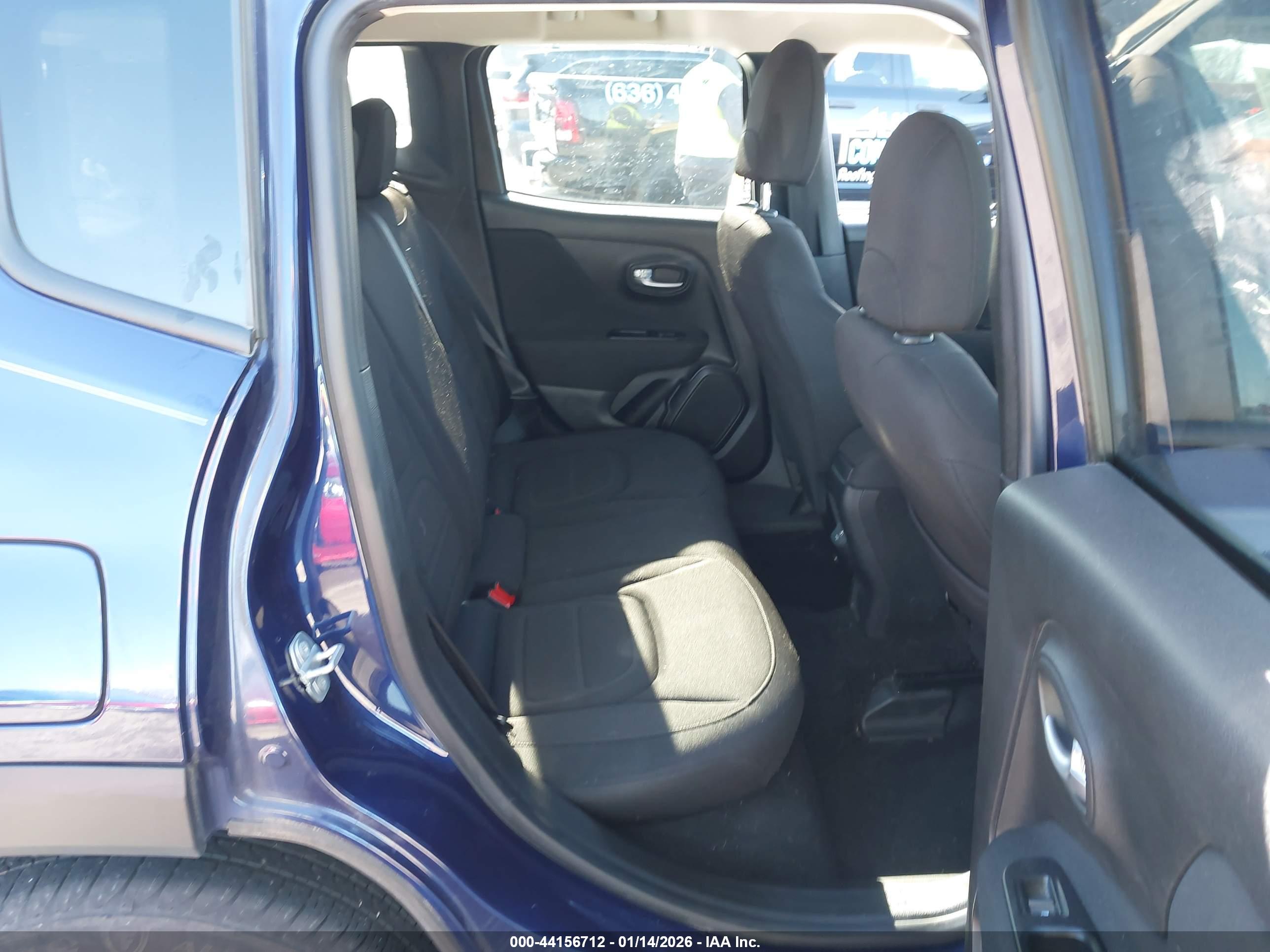 JEEP RENEGADE image 8
