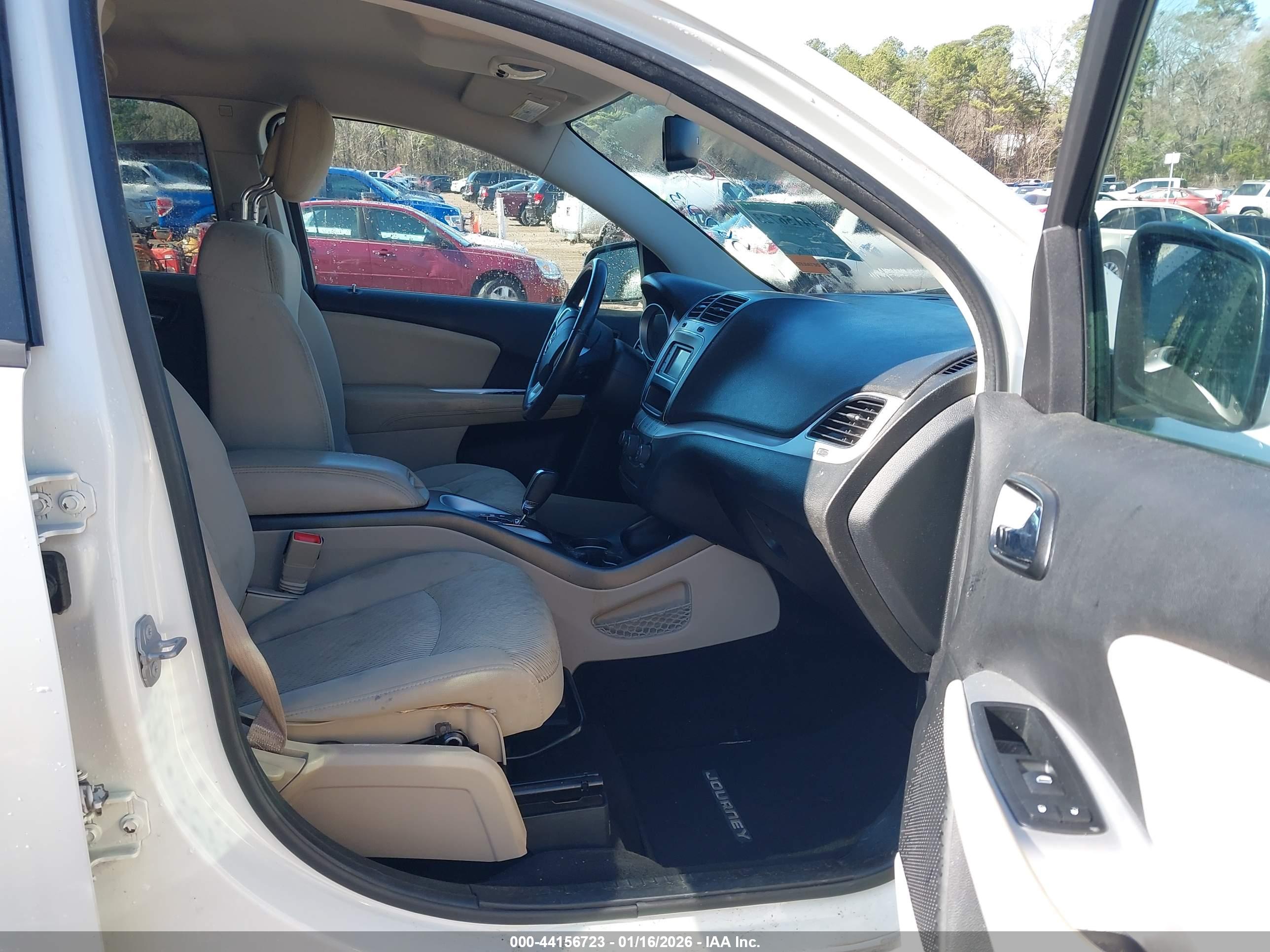 DODGE JOURNEY image 5