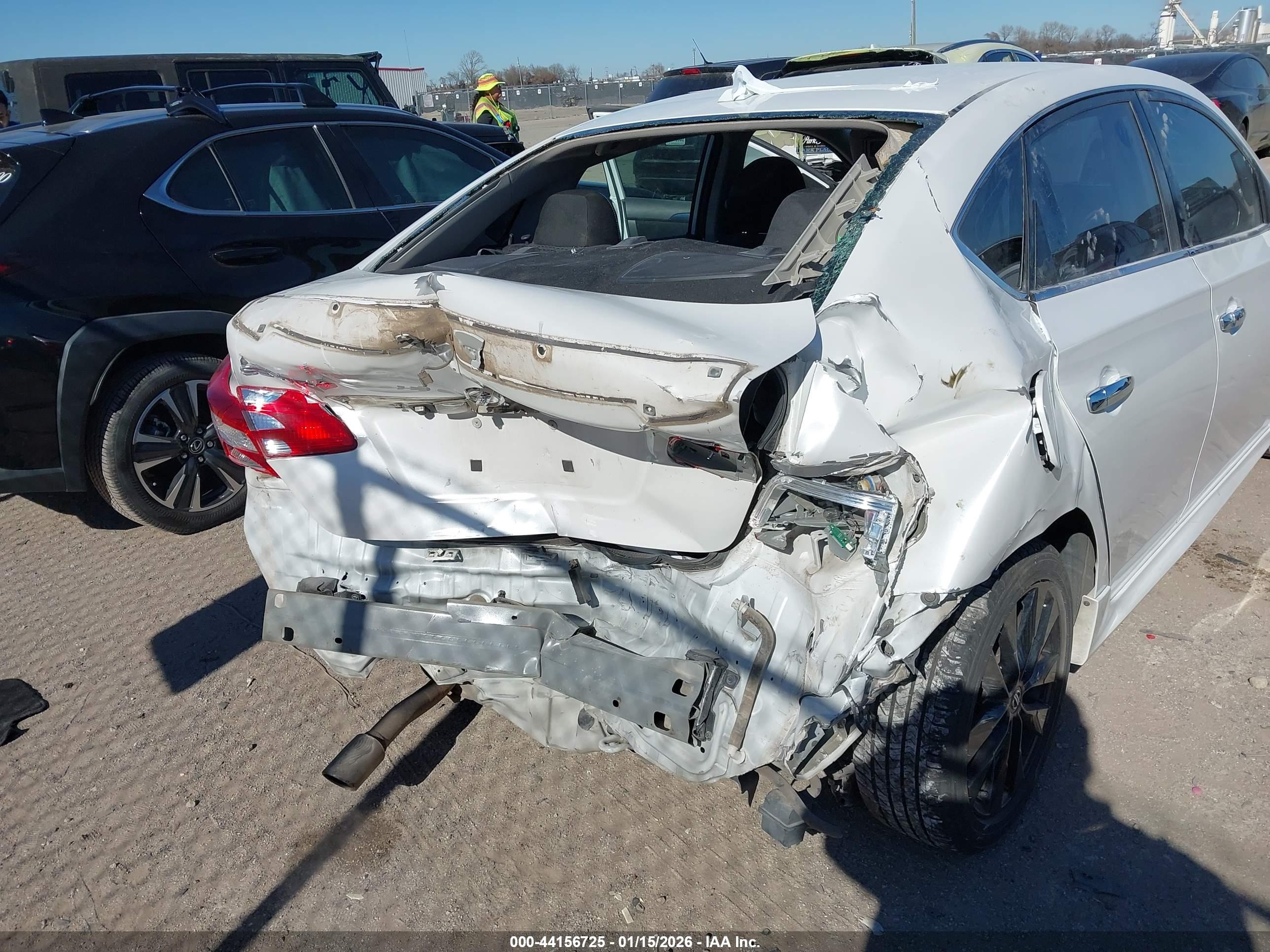 NISSAN SENTRA image 6