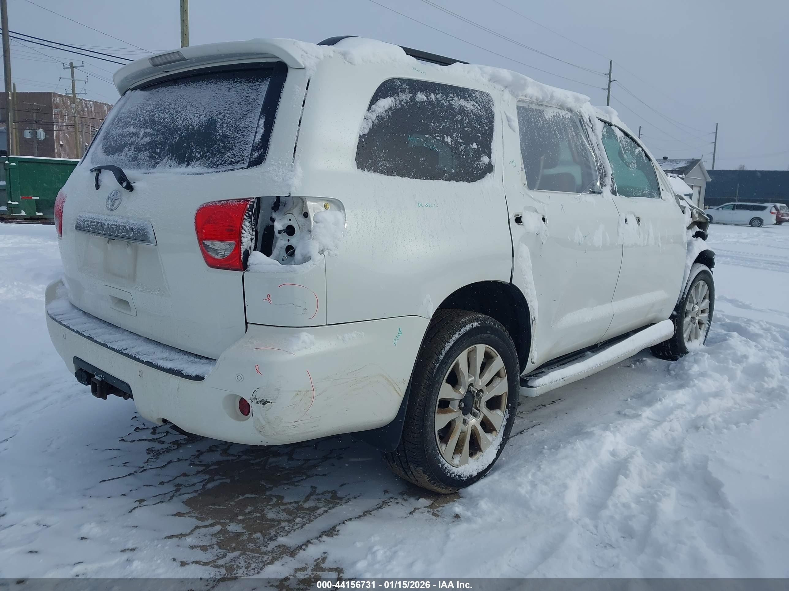TOYOTA SEQUOIA image 4