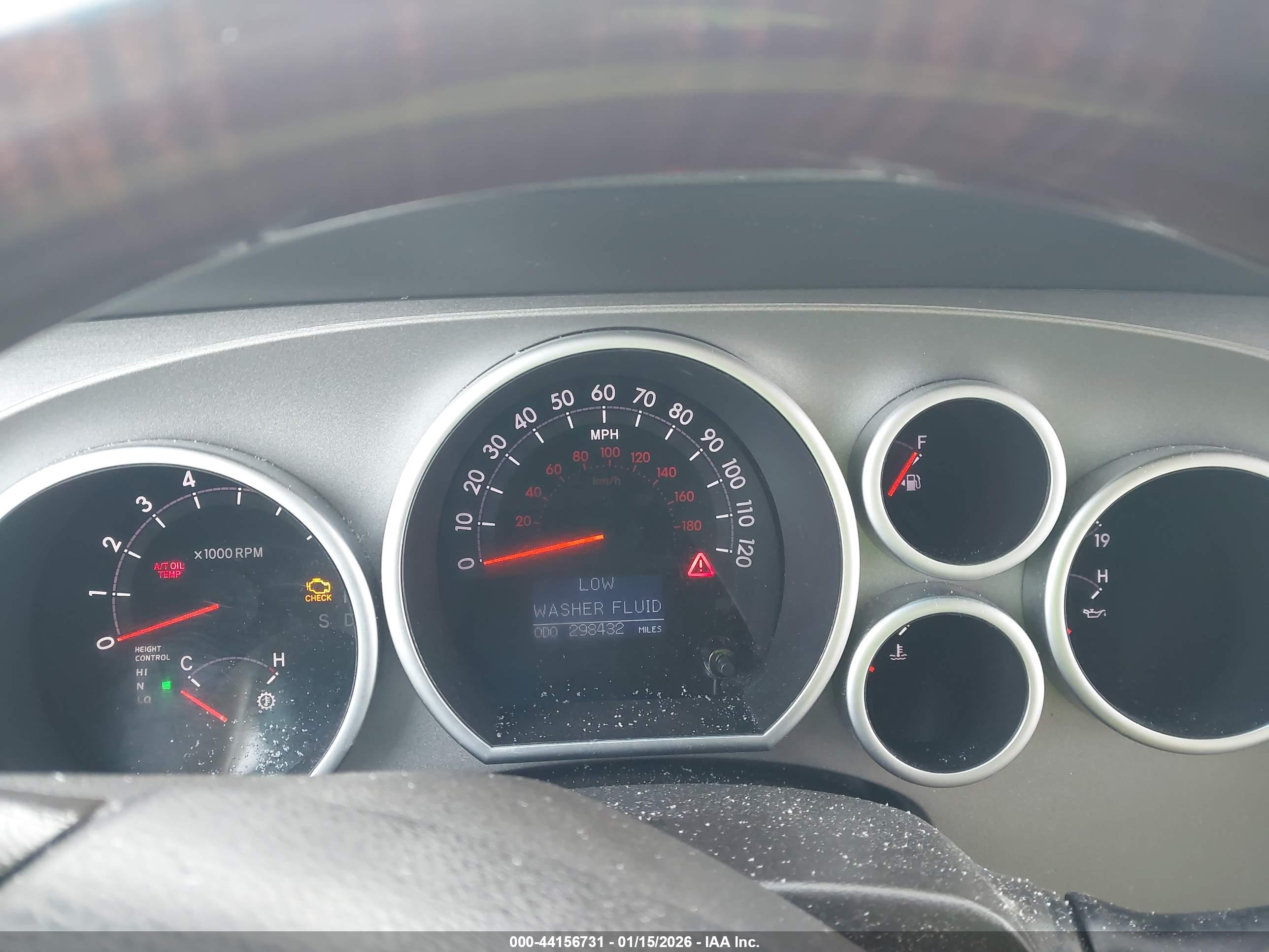 TOYOTA SEQUOIA image 7