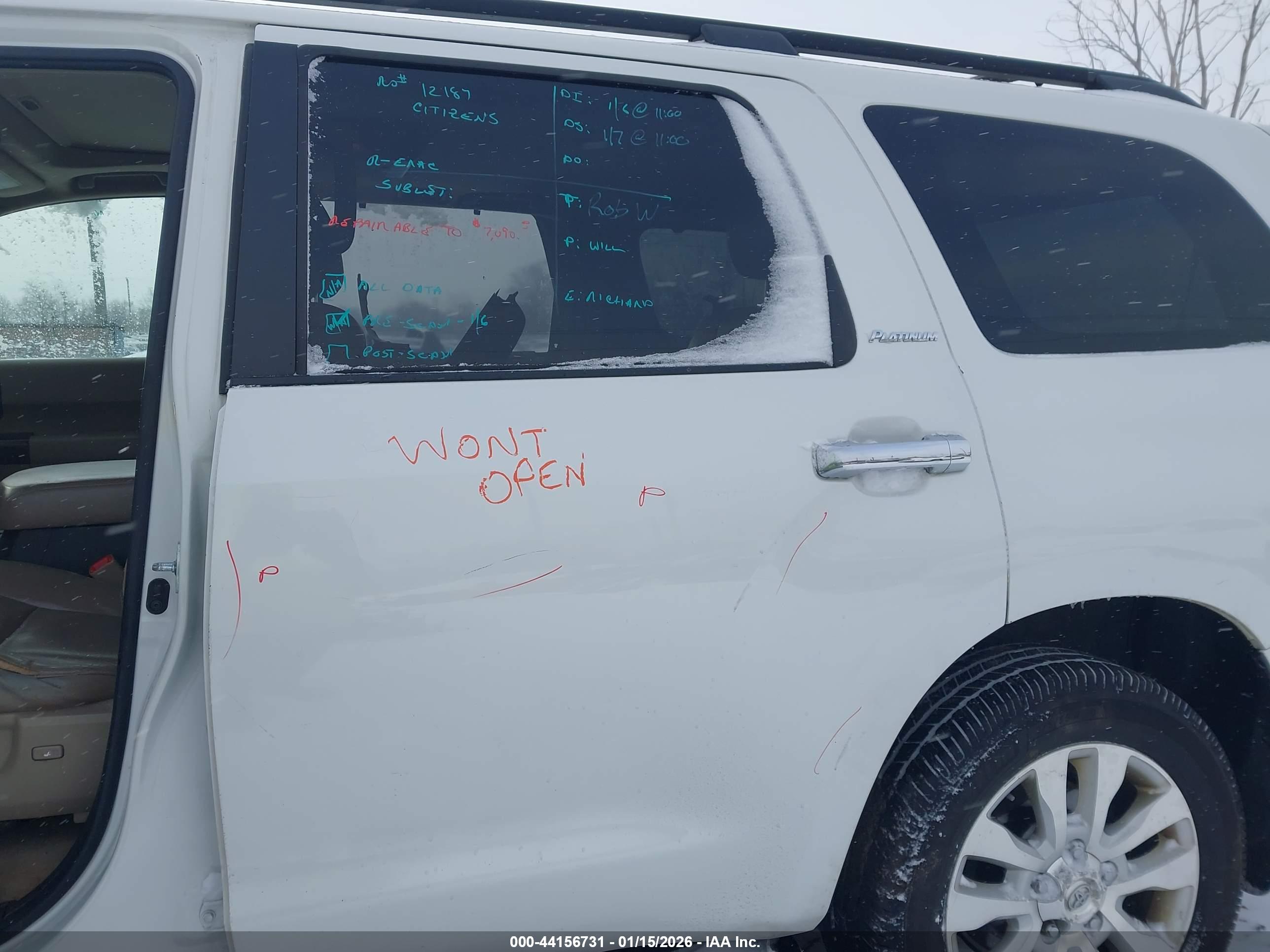 TOYOTA SEQUOIA image 8