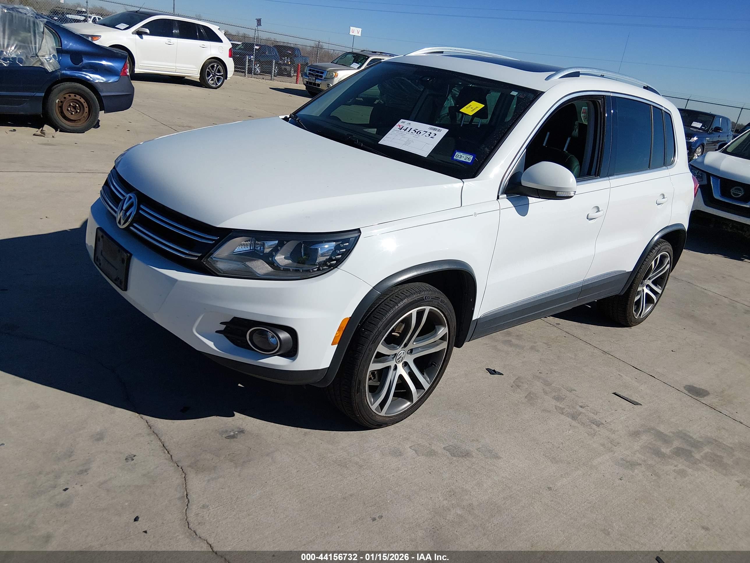 VOLKSWAGEN TIGUAN image 2