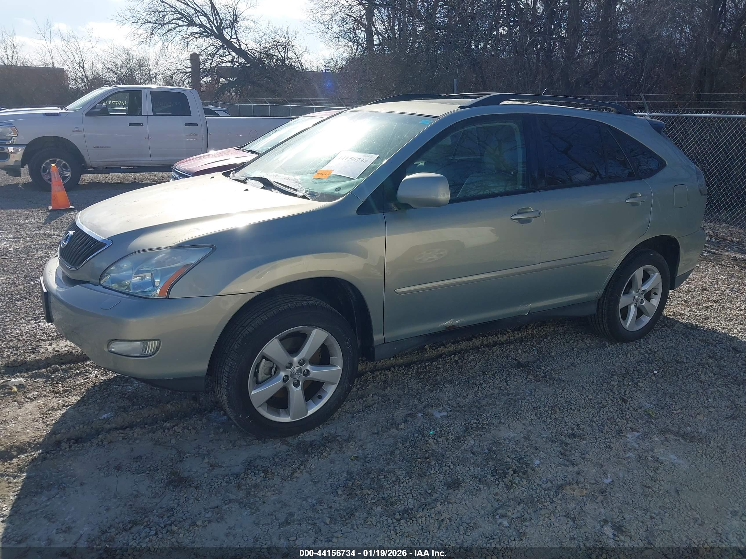 LEXUS RX image 2