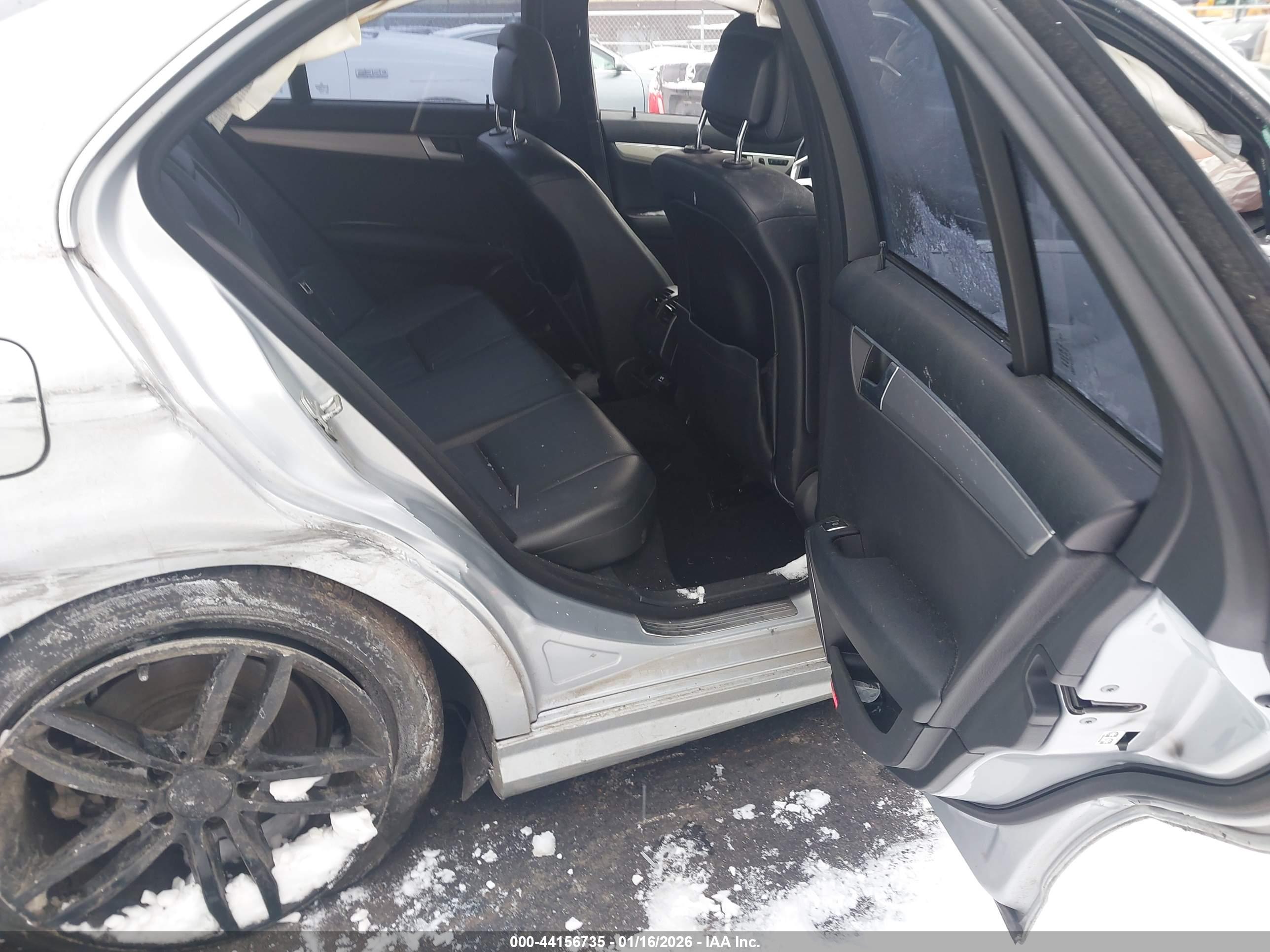 MERCEDES-BENZ C image 8