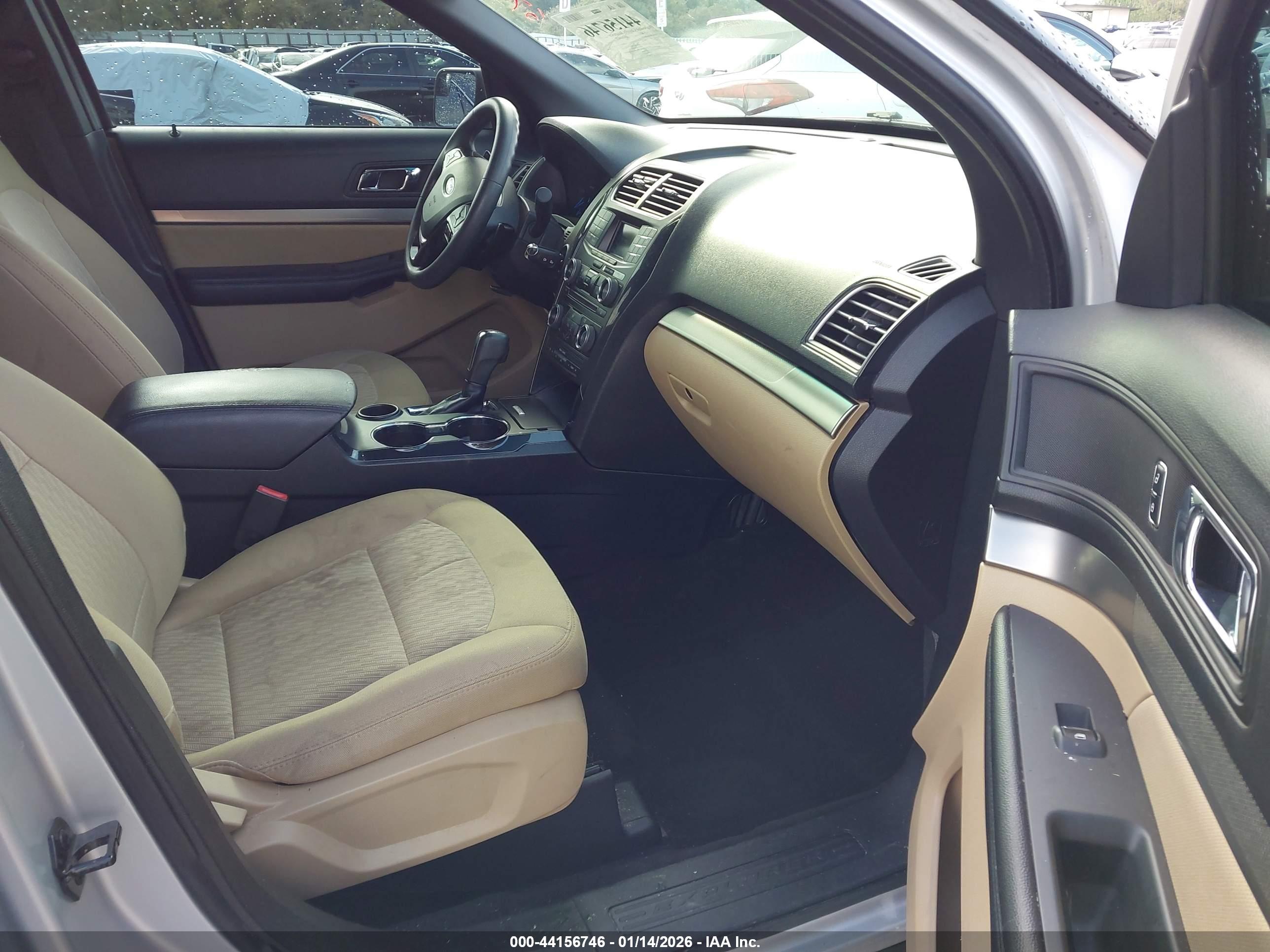 FORD EXPLORER image 5
