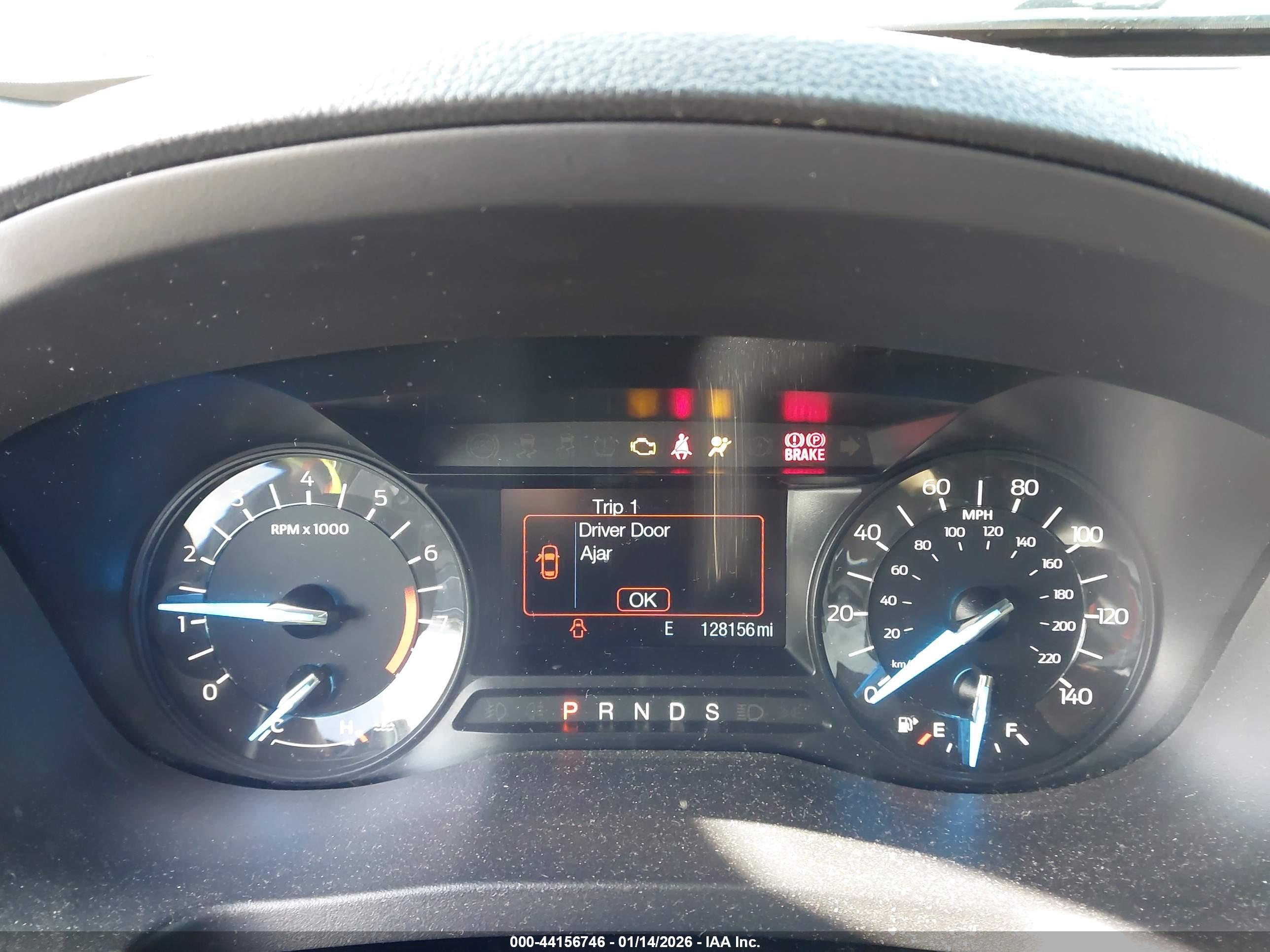 FORD EXPLORER image 7